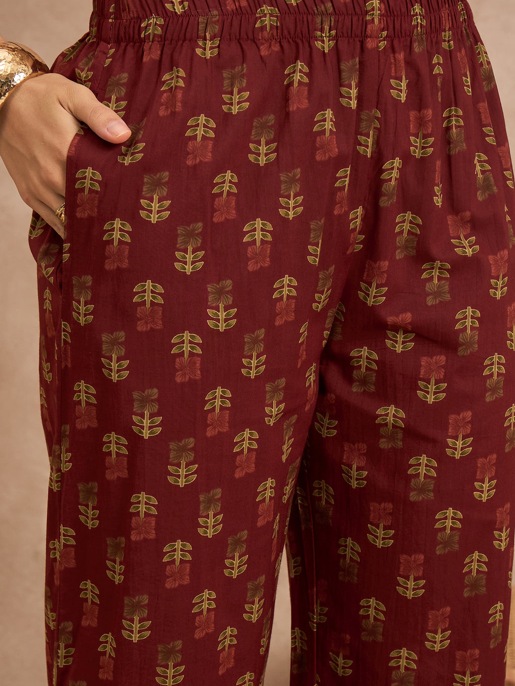 Women Floral Yoke Design Sequinned Pure Cotton Kurta with Trousers & Dupatta