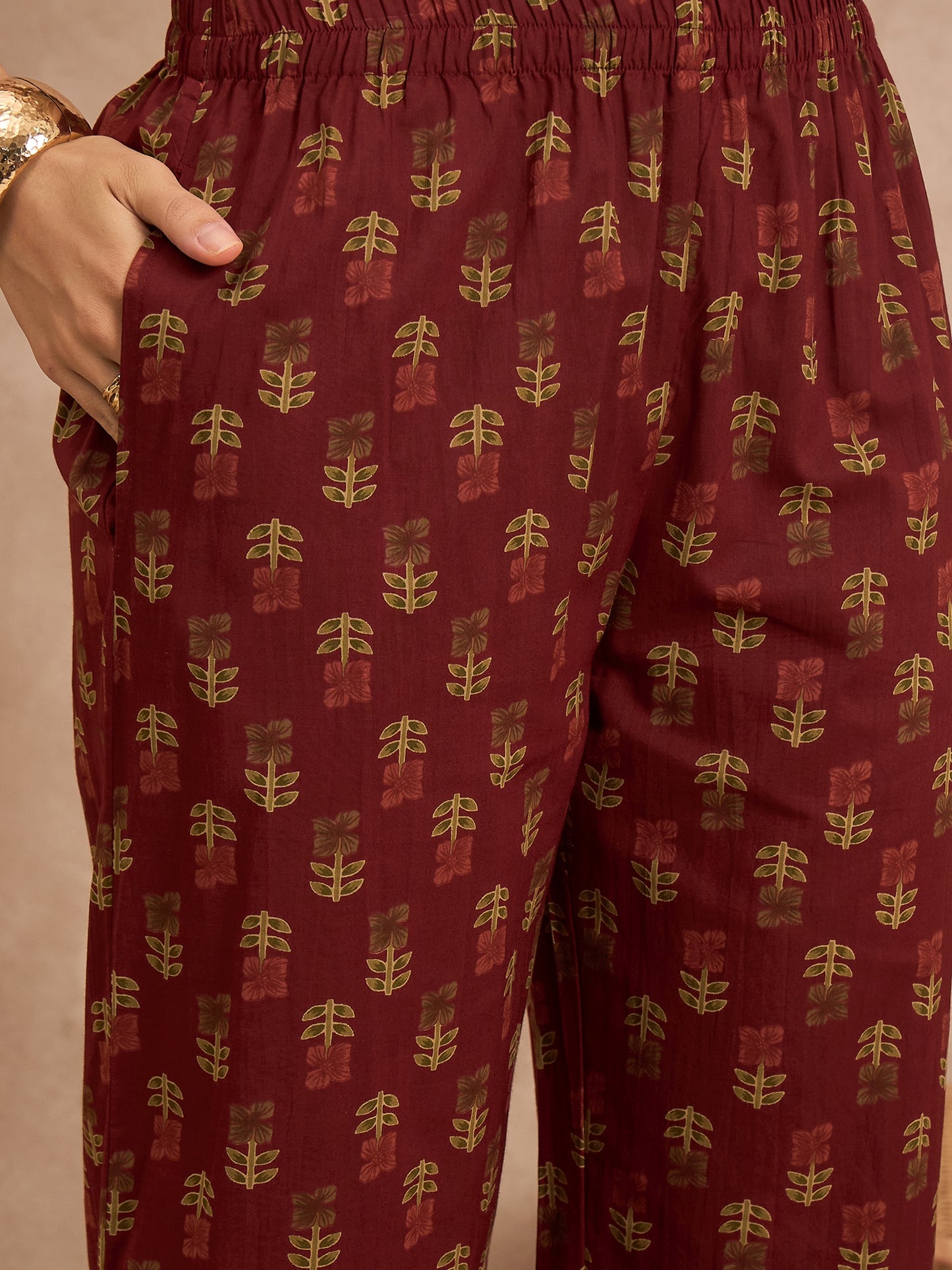 Women Floral Yoke Design Sequinned Pure Cotton Kurta with Trousers & Dupatta