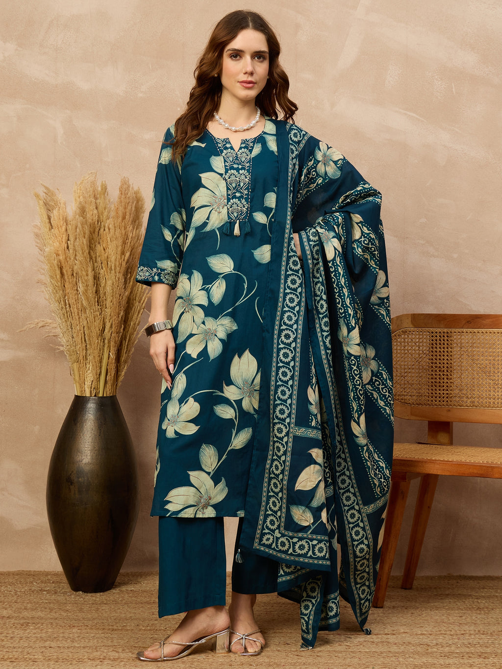 Women Floral Printed Regular Pure Cotton Kurta with Trousers & With Dupatta