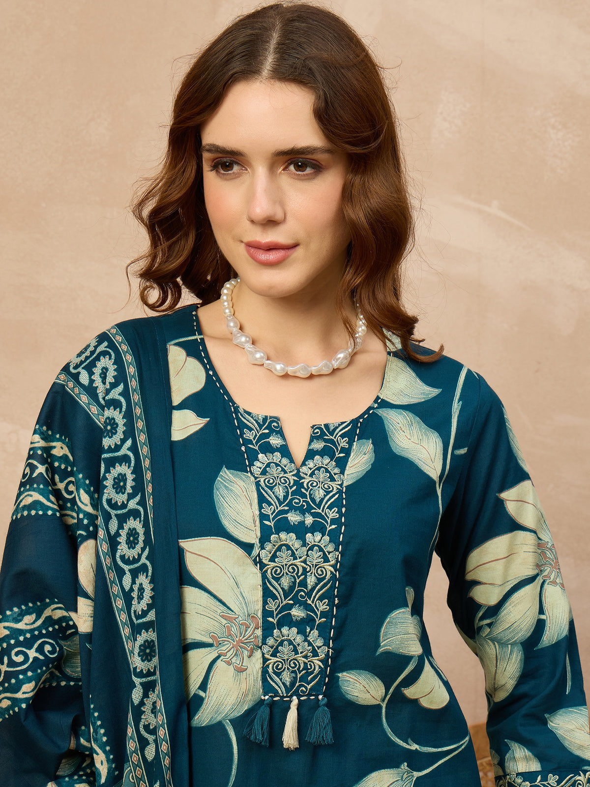 Women Floral Printed Regular Pure Cotton Kurta with Trousers & With Dupatta