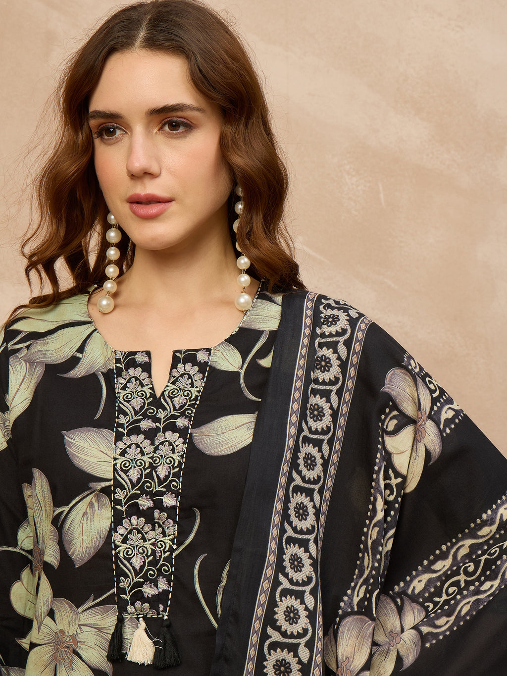 Women Floral Printed Regular Thread Work Pure Cotton Kurta with Palazzos & With Dupatta