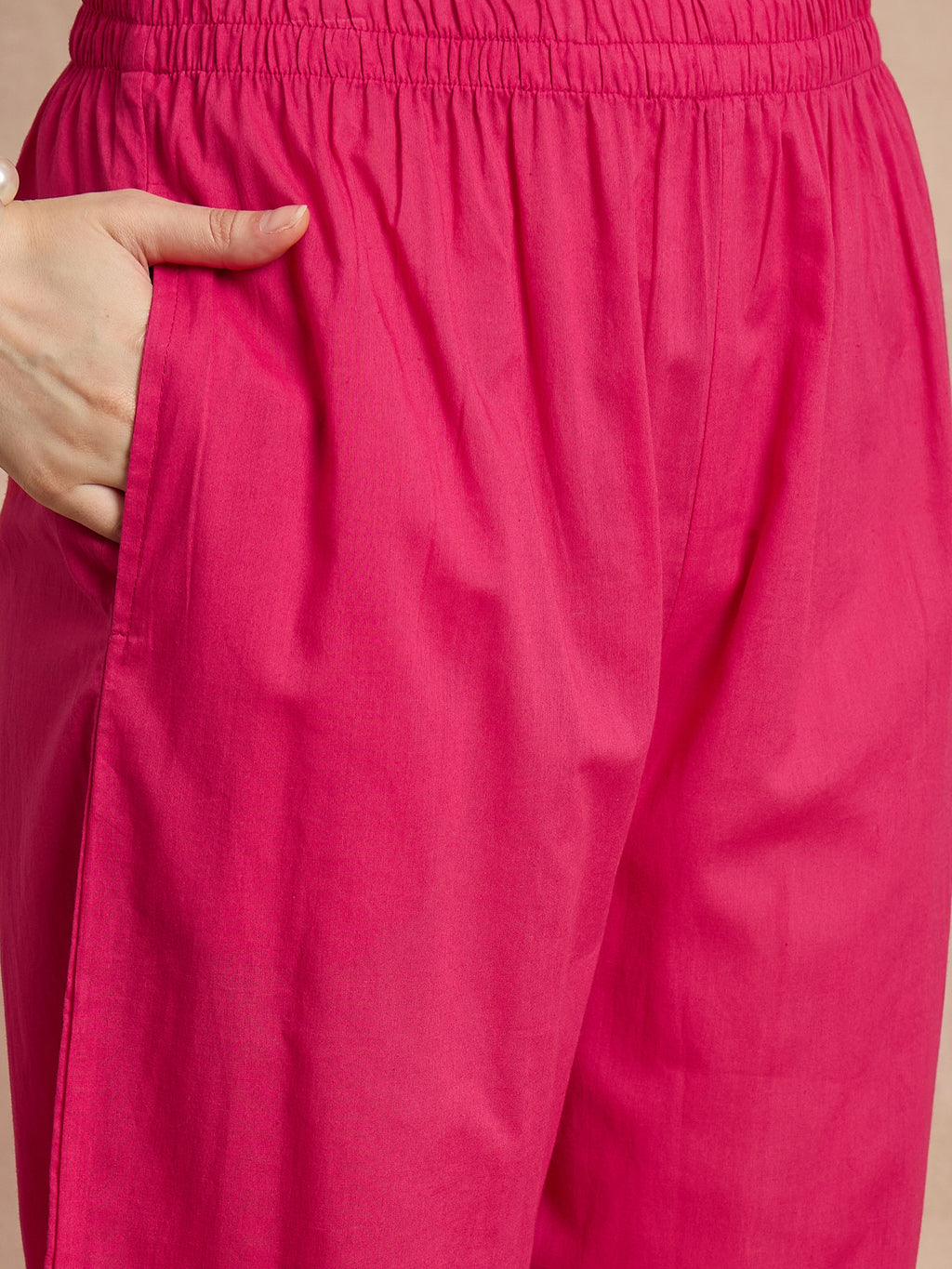 Women Printed Regular Thread Work Pure Cotton Kurta with Trousers & With Dupatta