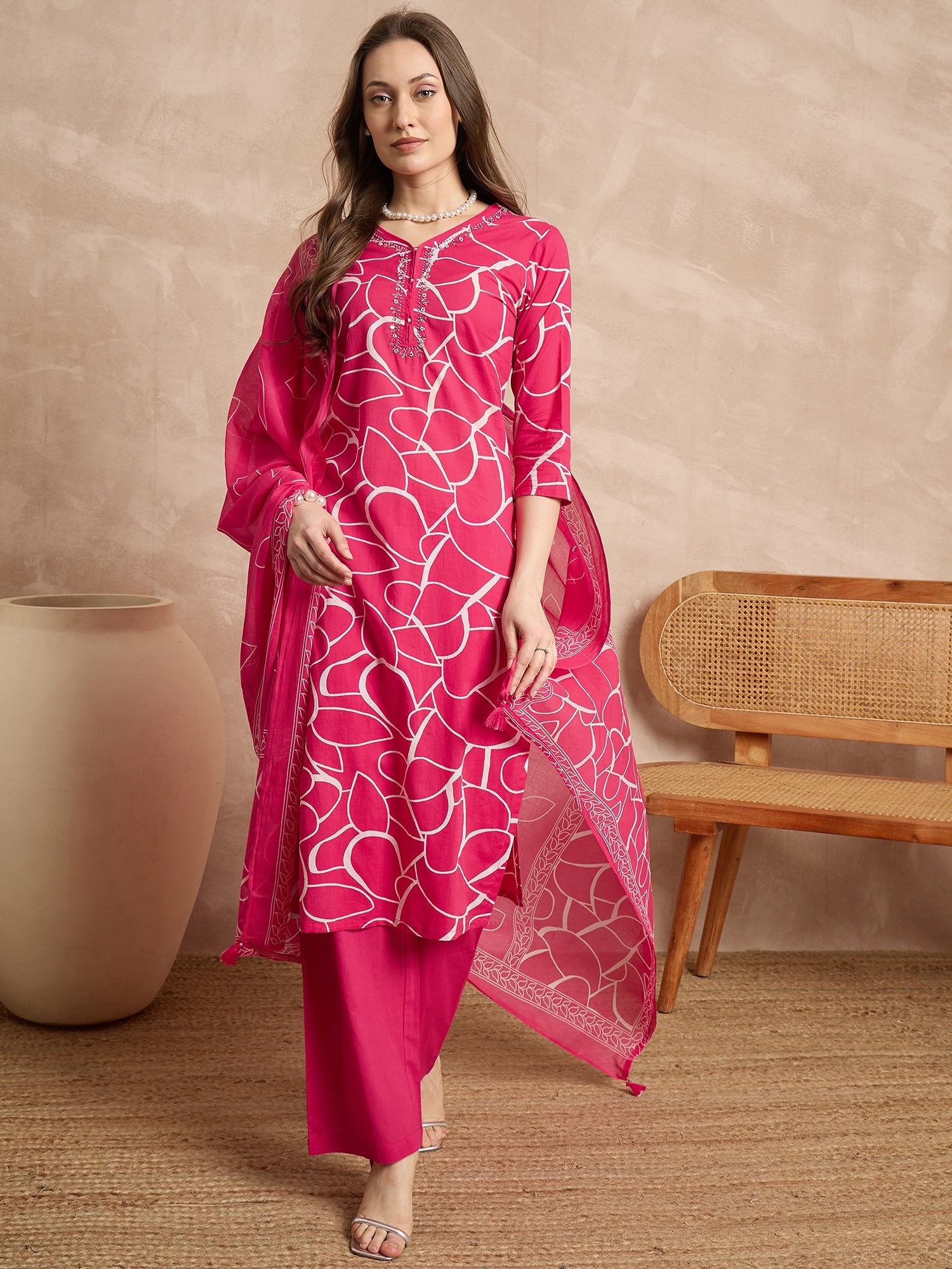 Women Printed Regular Thread Work Pure Cotton Kurta with Trousers & With Dupatta