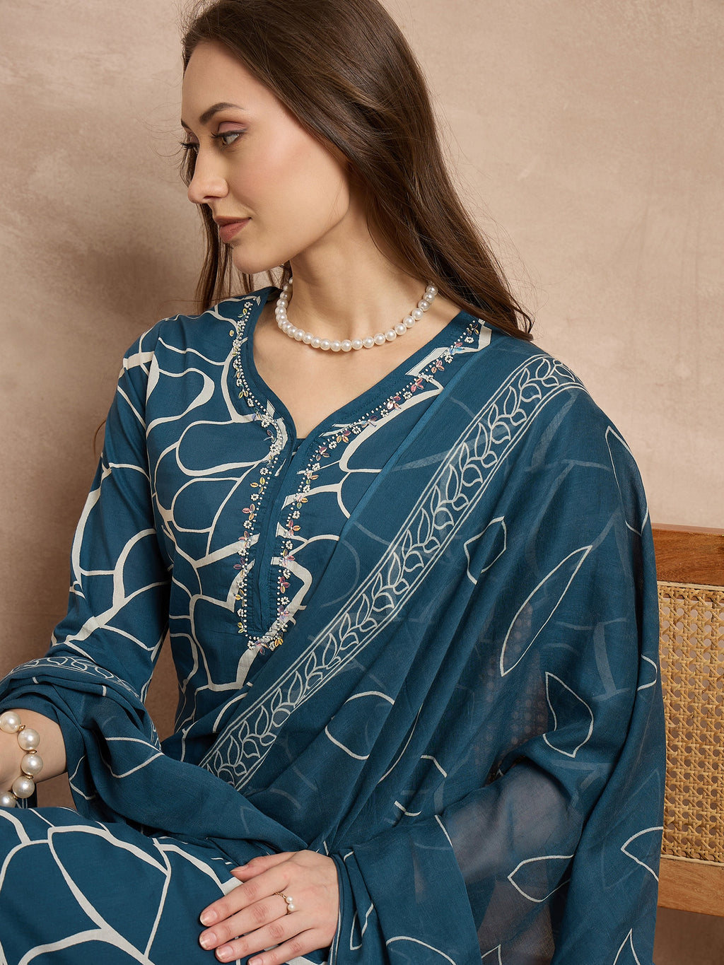 Women Printed Regular Thread Work Pure Cotton Kurta with Palazzos & With Dupatta
