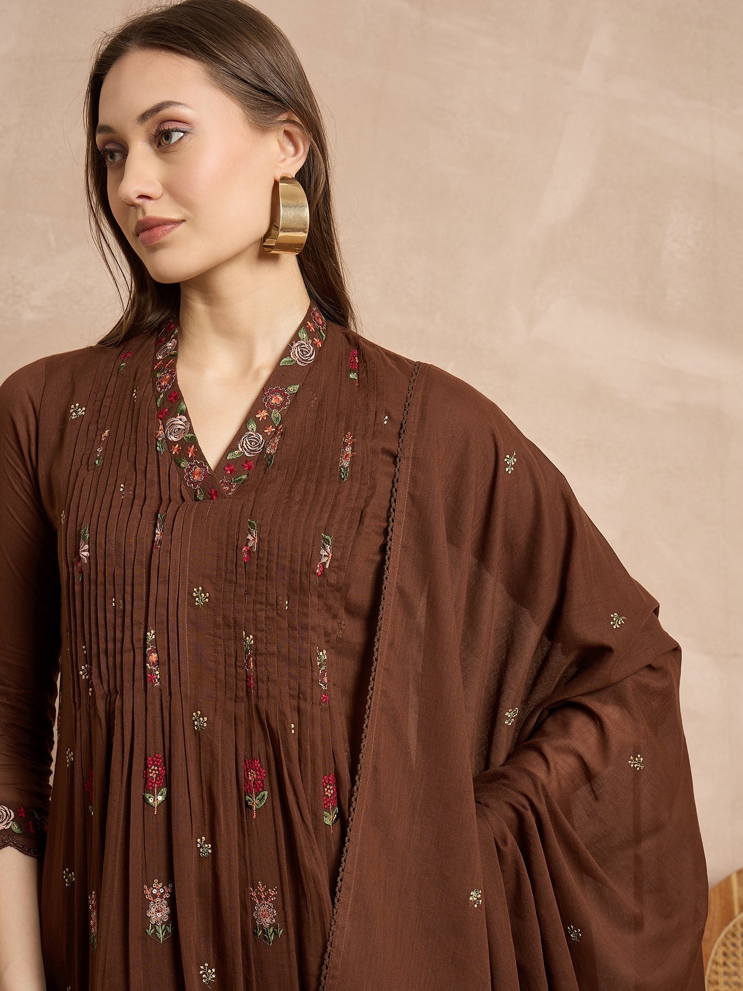 Women Motifs Embroidered Pleated Thread Work Kurta with Trousers & With Dupatta