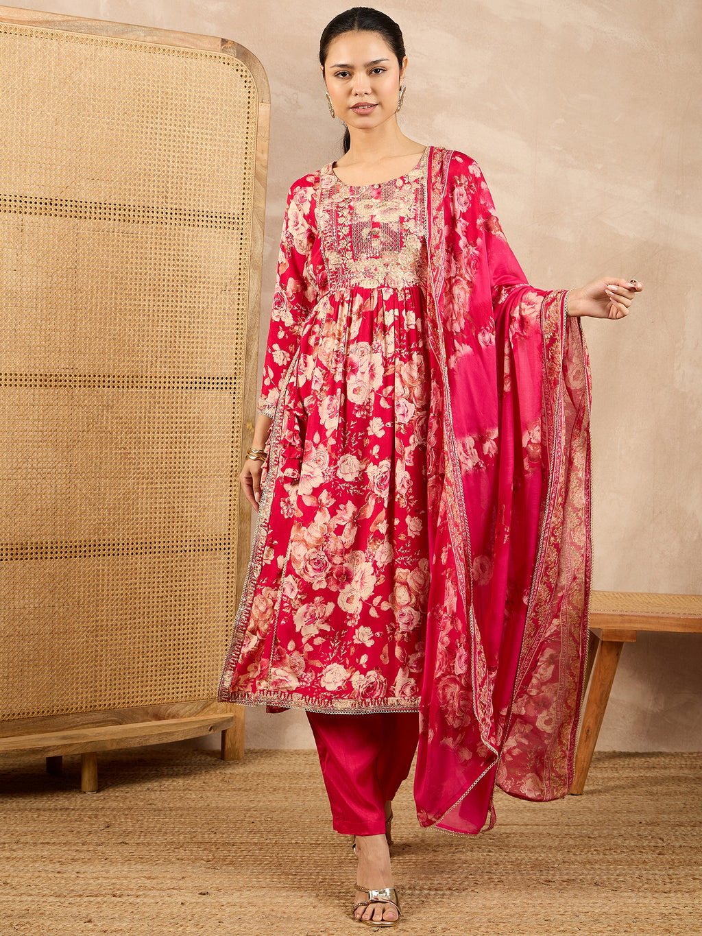 Women Floral Printed High Slit Beads and Stones Raw Silk Kurta with Trousers & With Dupatta