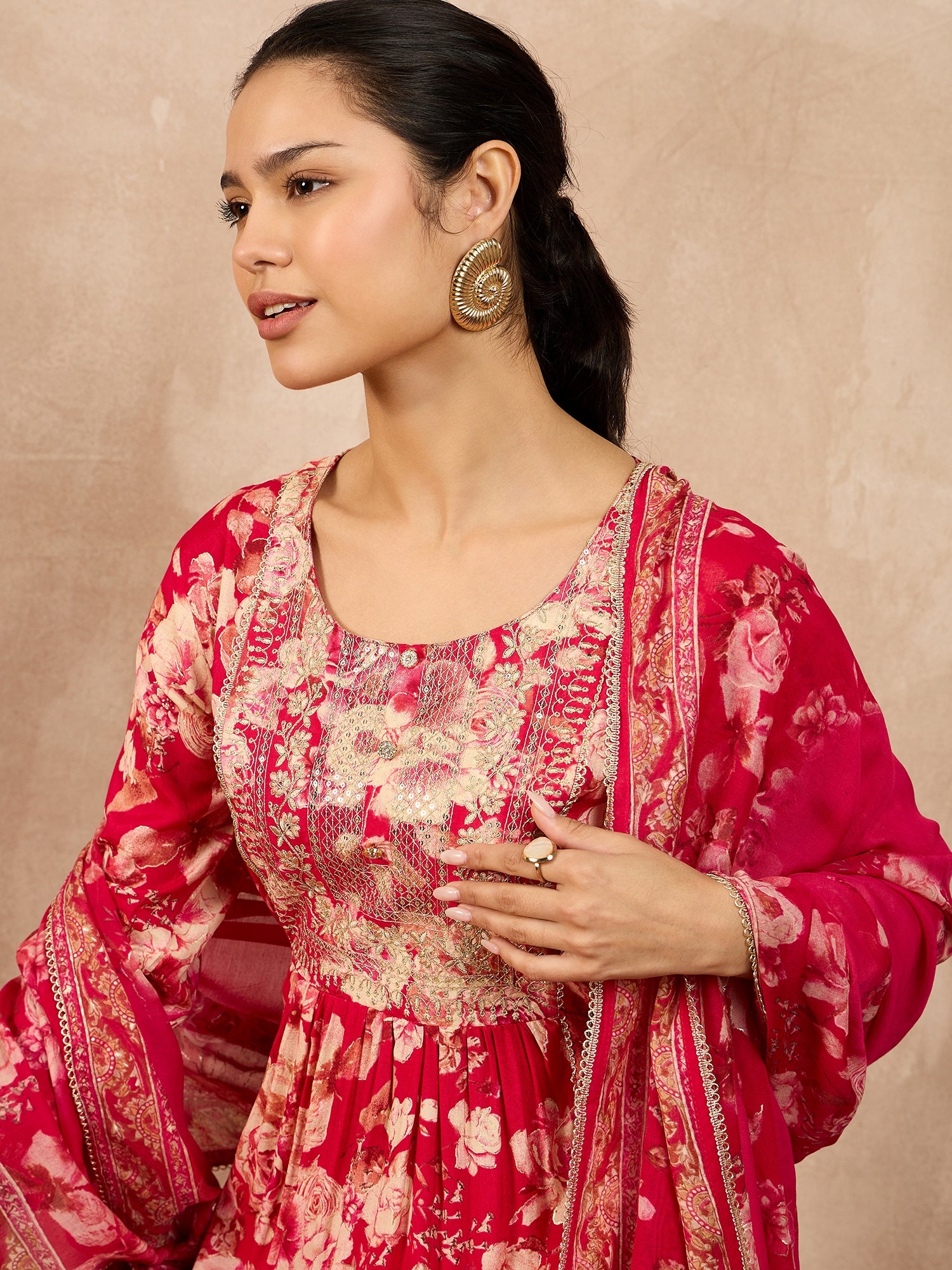 Women Floral Printed High Slit Beads and Stones Raw Silk Kurta with Trousers & With Dupatta