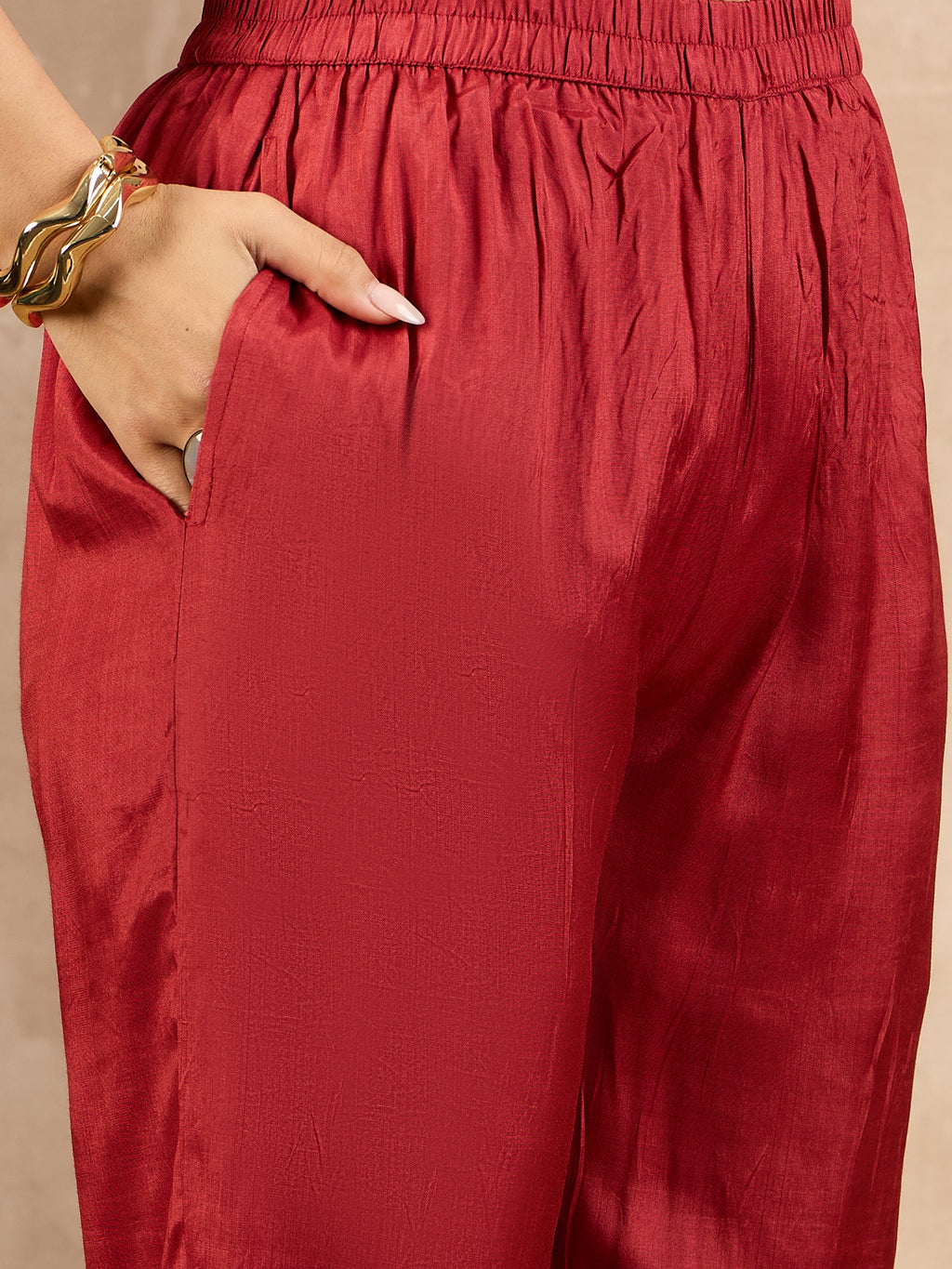 Women Floral Printed High Slit Beads and Stones Raw Silk Kurta with Trousers & With Dupatta