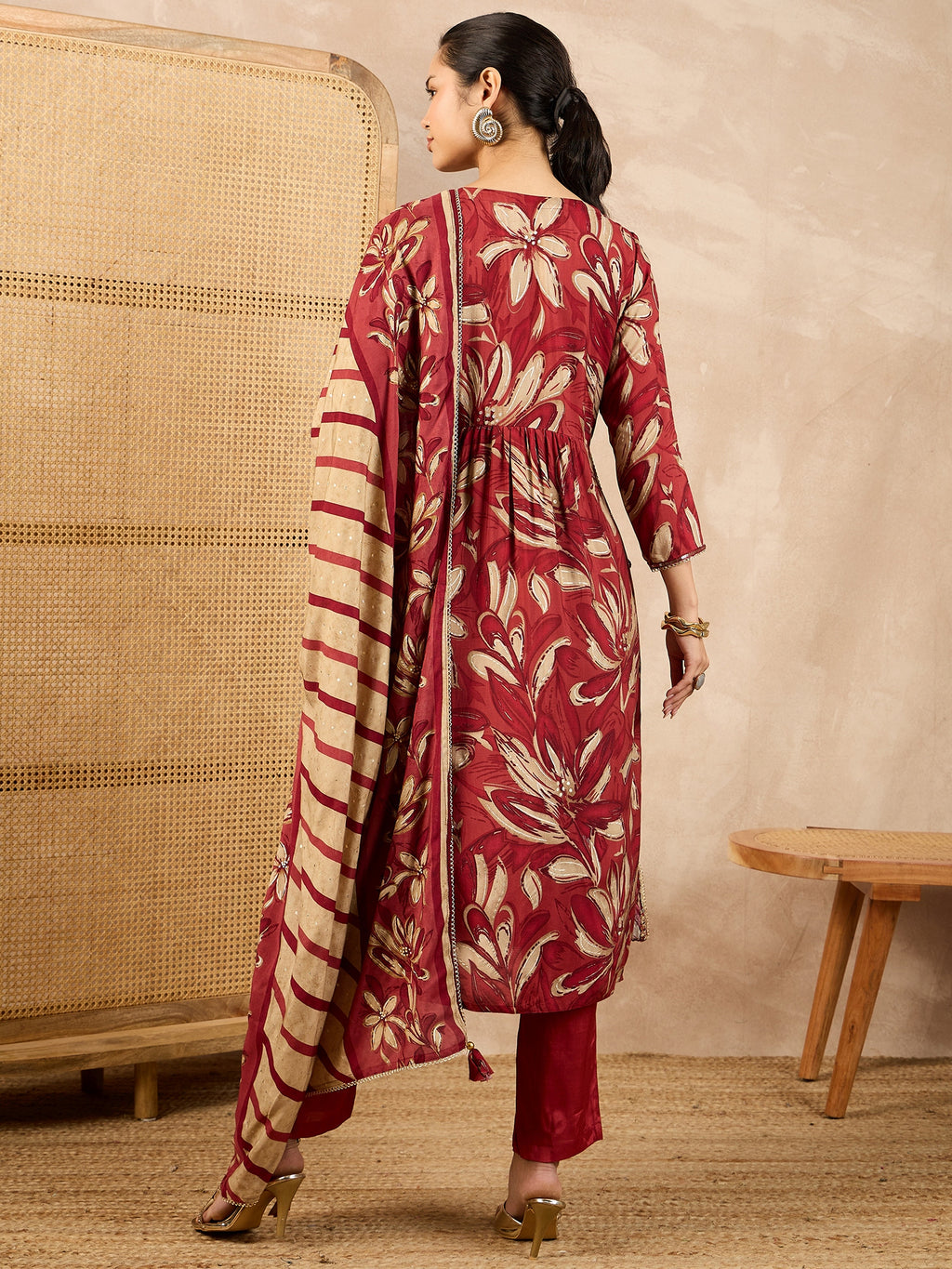 Women Floral Printed High Slit Beads and Stones Raw Silk Kurta with Trousers & With Dupatta