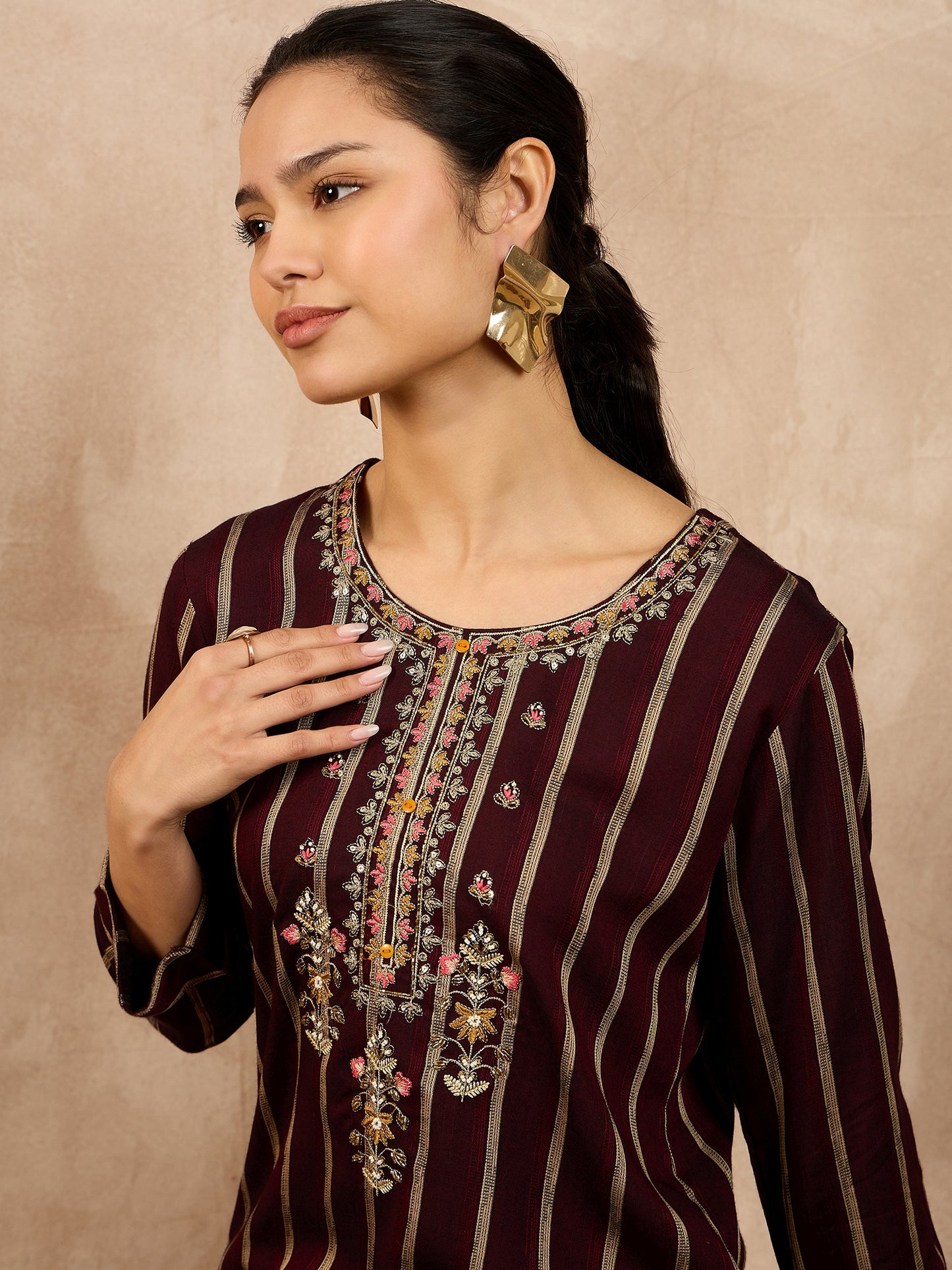 Striped V-Neck Thread Work Straight Kurta