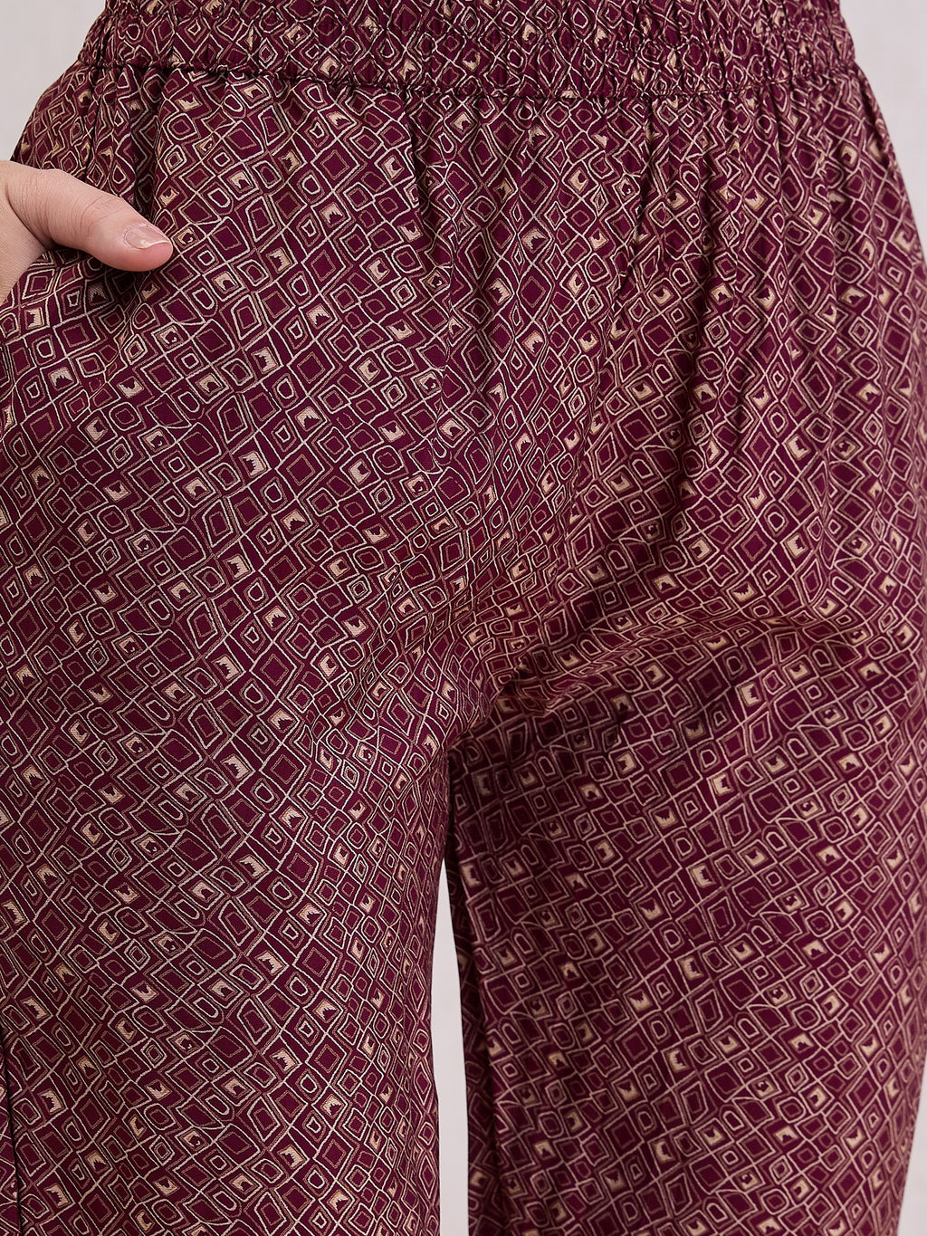 Women Floral Embroidered Kurti with Trousers & Dupatta