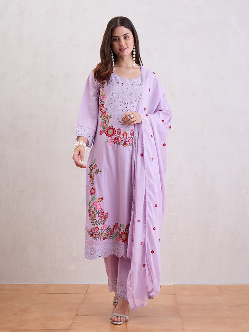 Floral Embroidered Thread Work Straight Kurta With Trousers & Dupatta