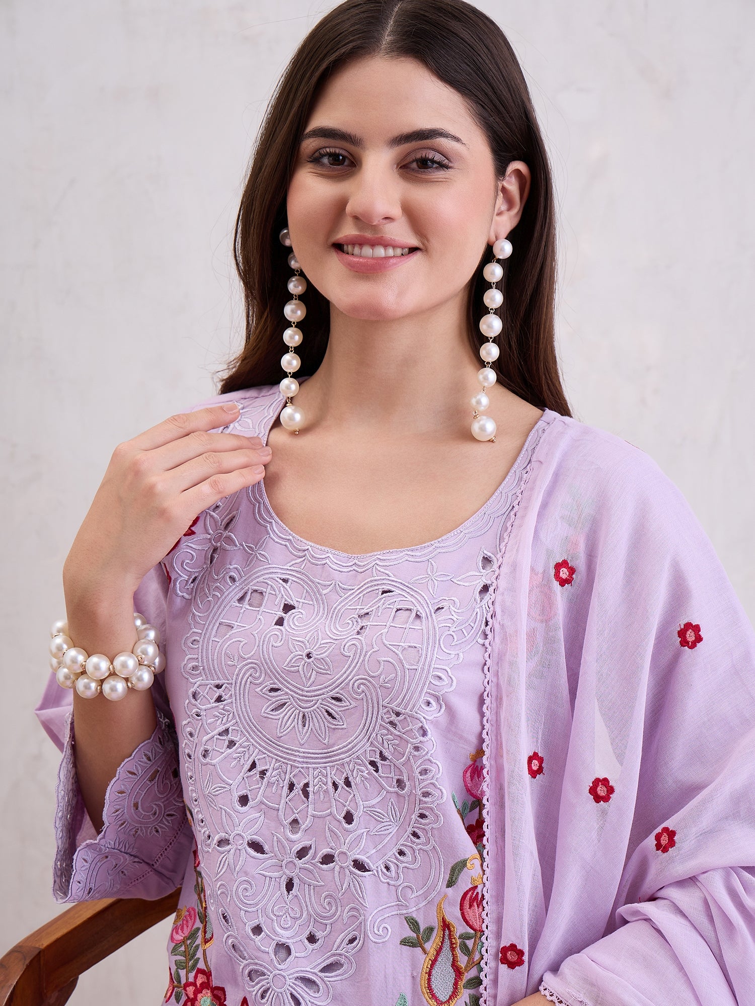 Floral Embroidered Thread Work Straight Kurta With Trousers & Dupatta