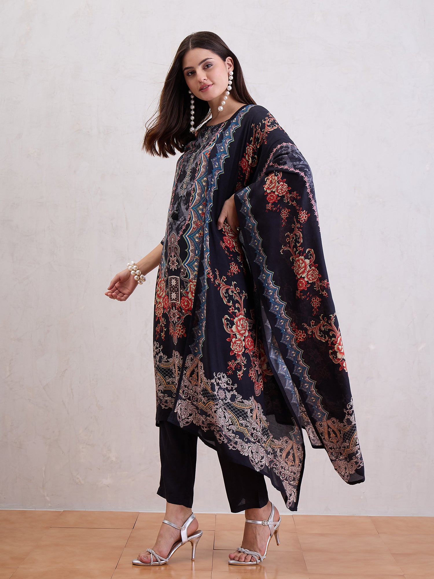 WOMEN STRAIGHT KURTA SET