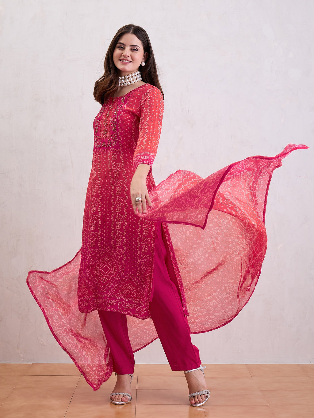 Women Floral Printed Kurta with Trouser & Dupatta