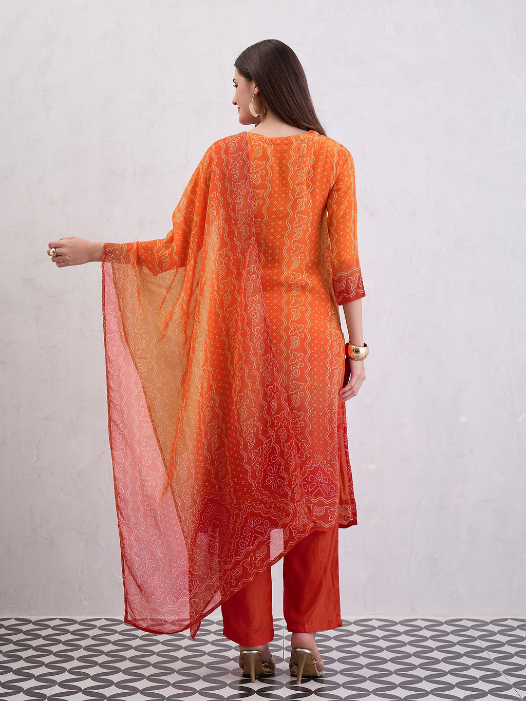 Women Natural Crepe Kurta Set