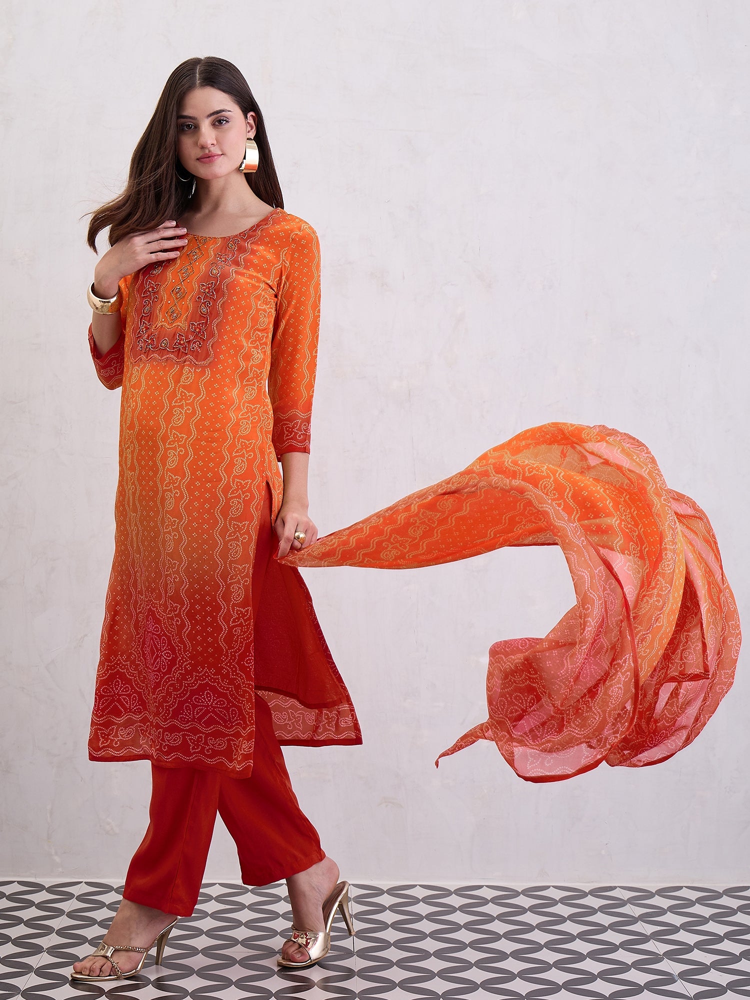 Women Natural Crepe Kurta Set