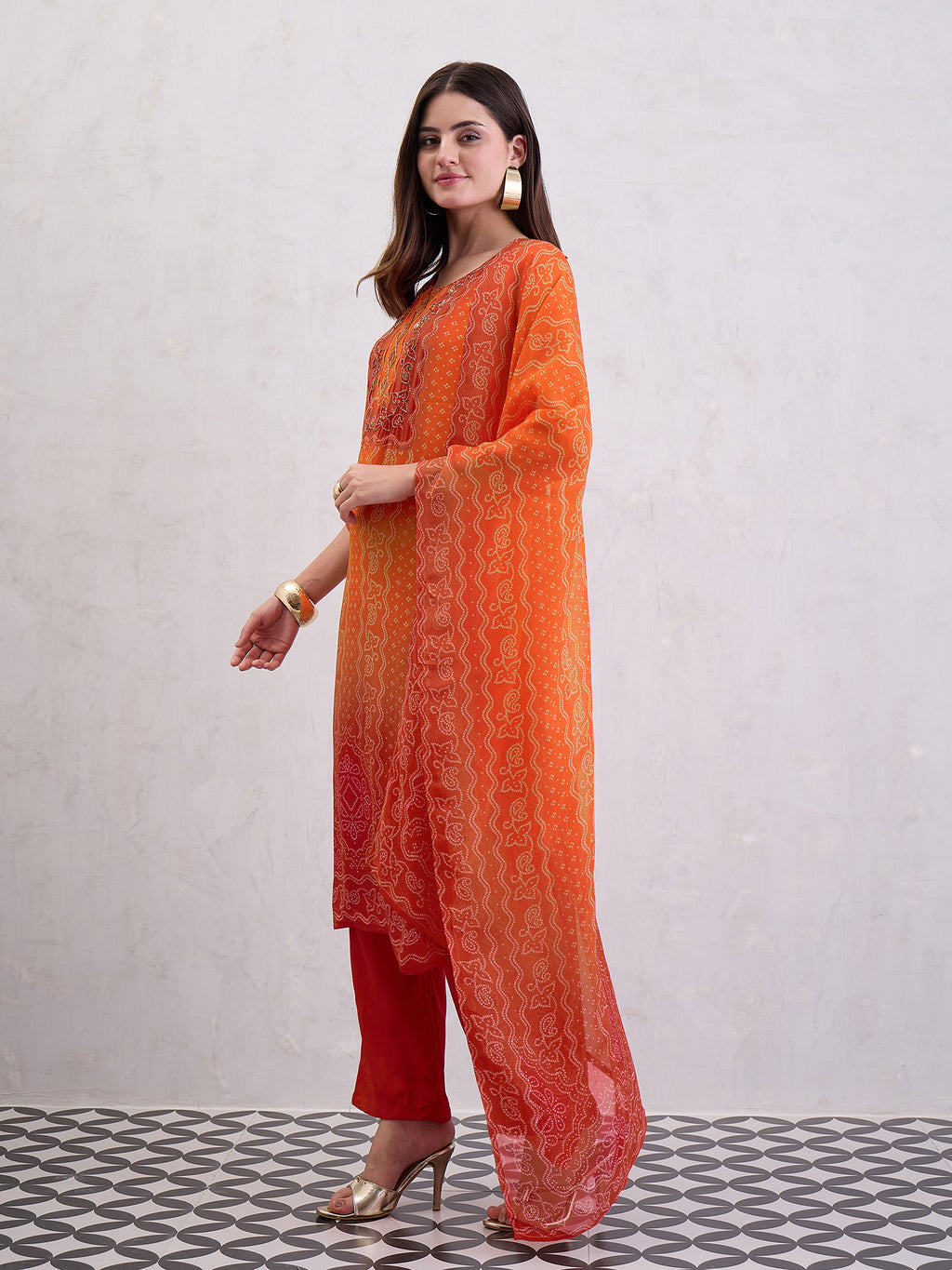 Women Natural Crepe Kurta Set