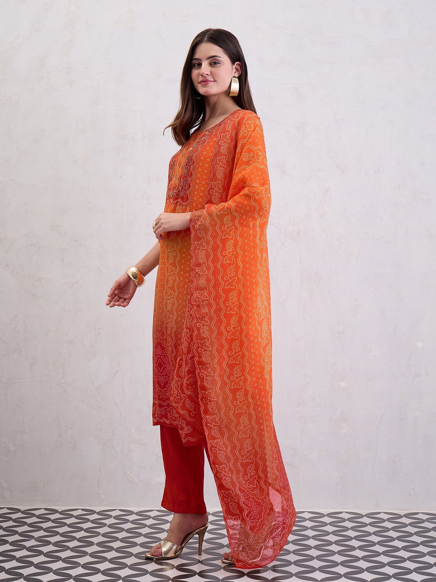 Women Natural Crepe Kurta Set