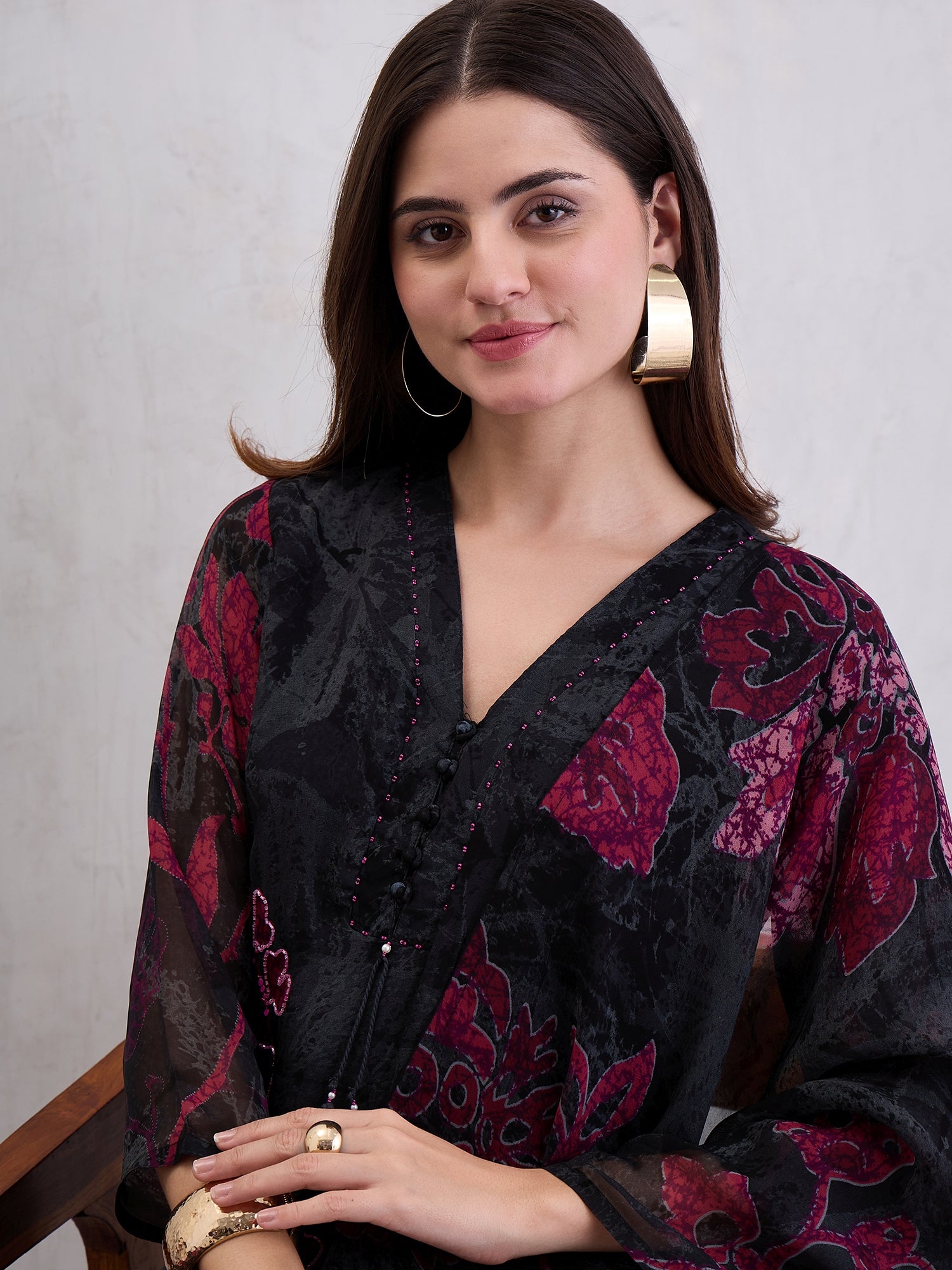 Floral Printed Beads and Stones Organza Straight Kurta With Trousers & Dupatta