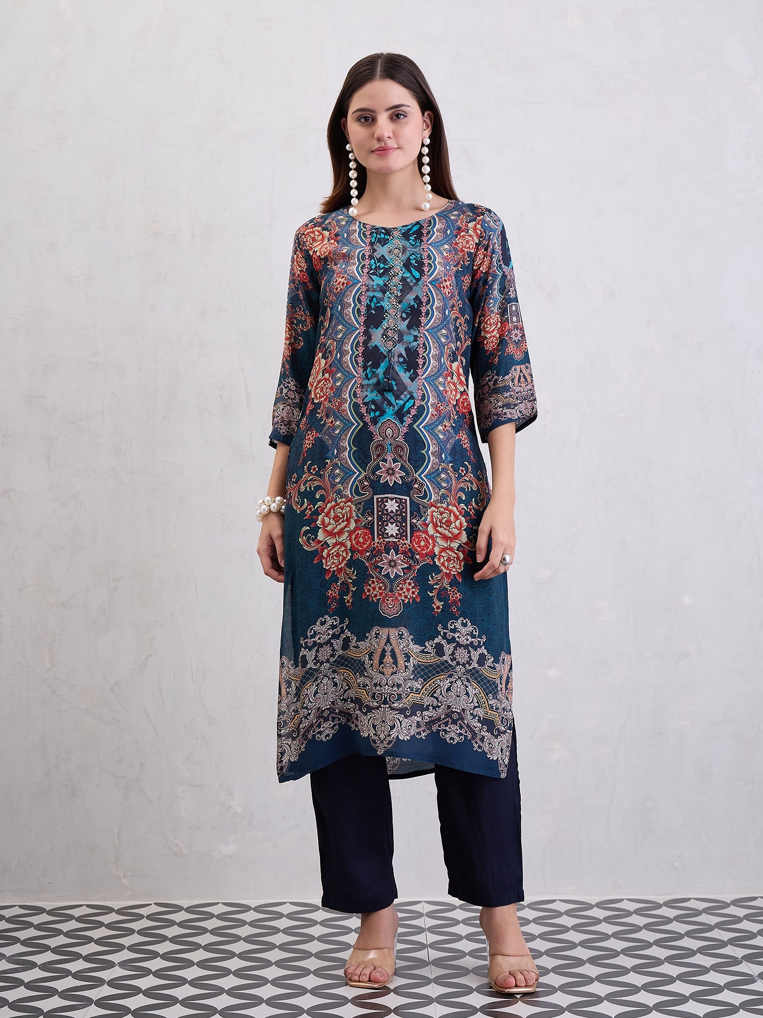 Women WOMEN STRAIGHT KURTA SET