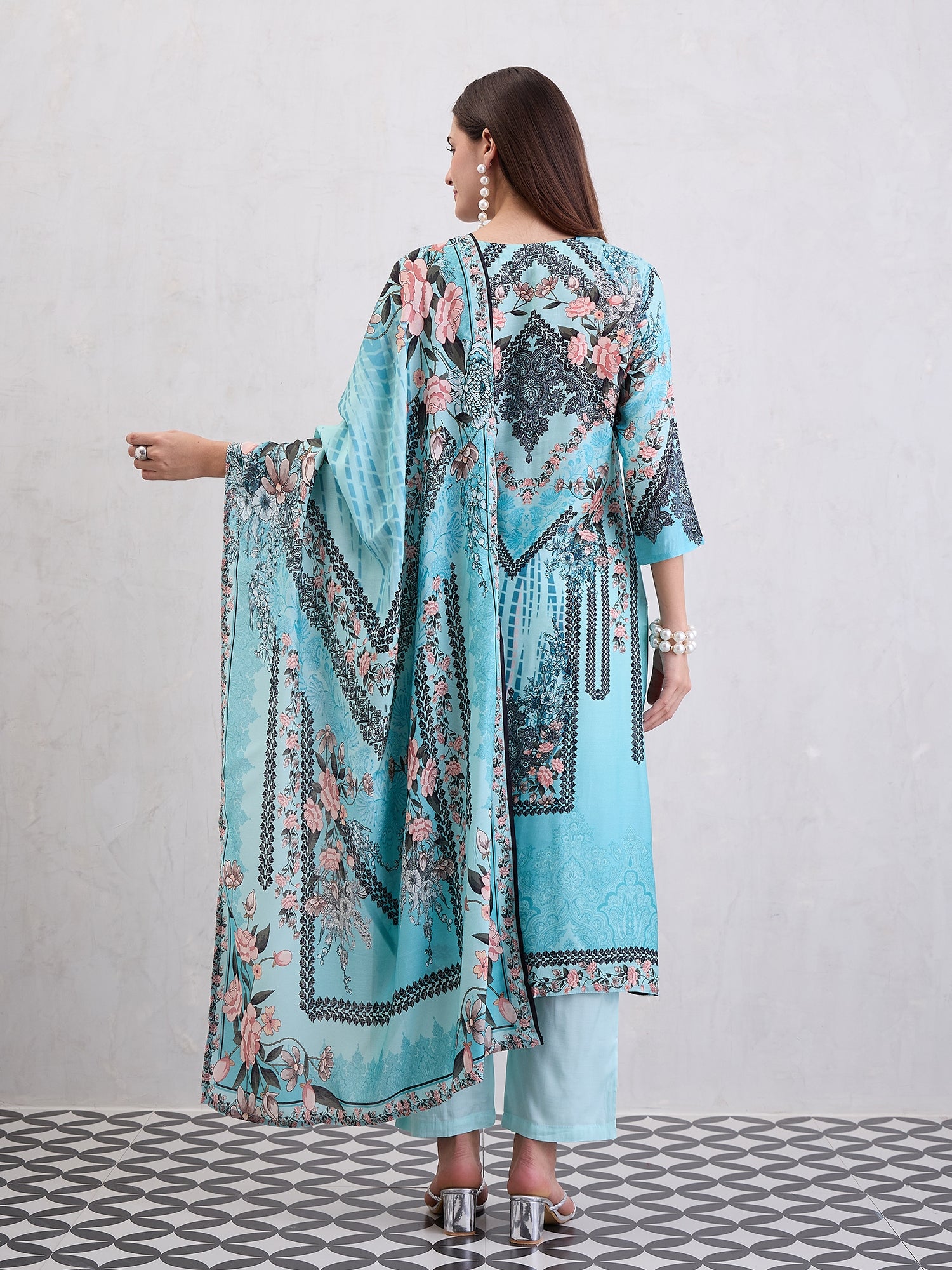 Women Straight Kurta Set