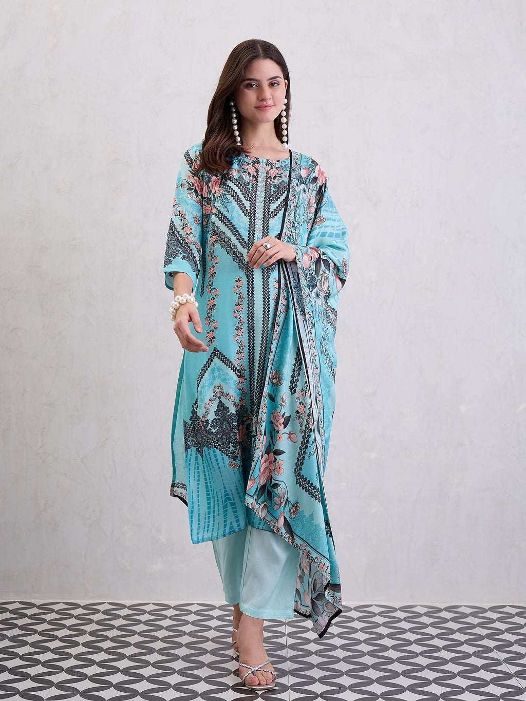 Women Straight Kurta Set