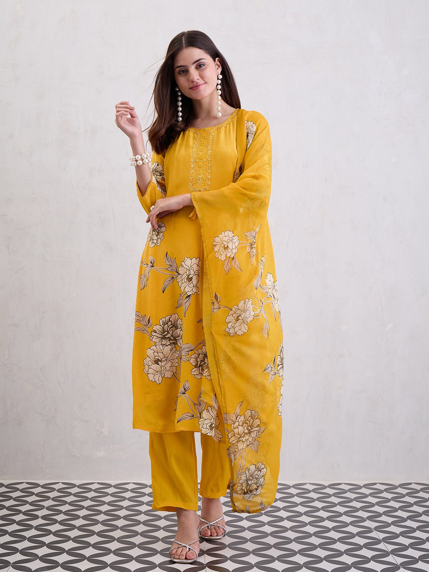 WOMEN NATURAL CREPE KURTA SET