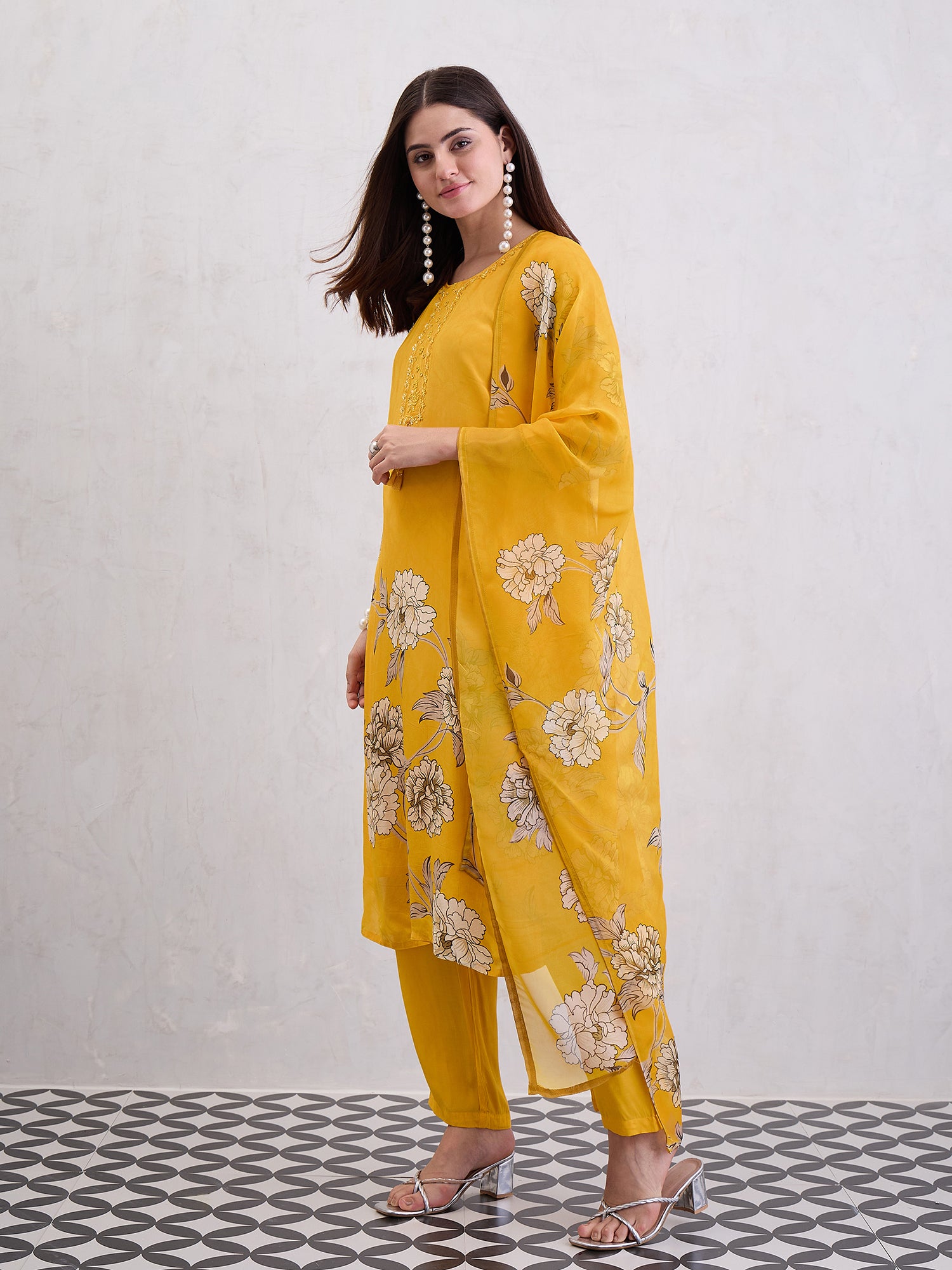 WOMEN NATURAL CREPE KURTA SET