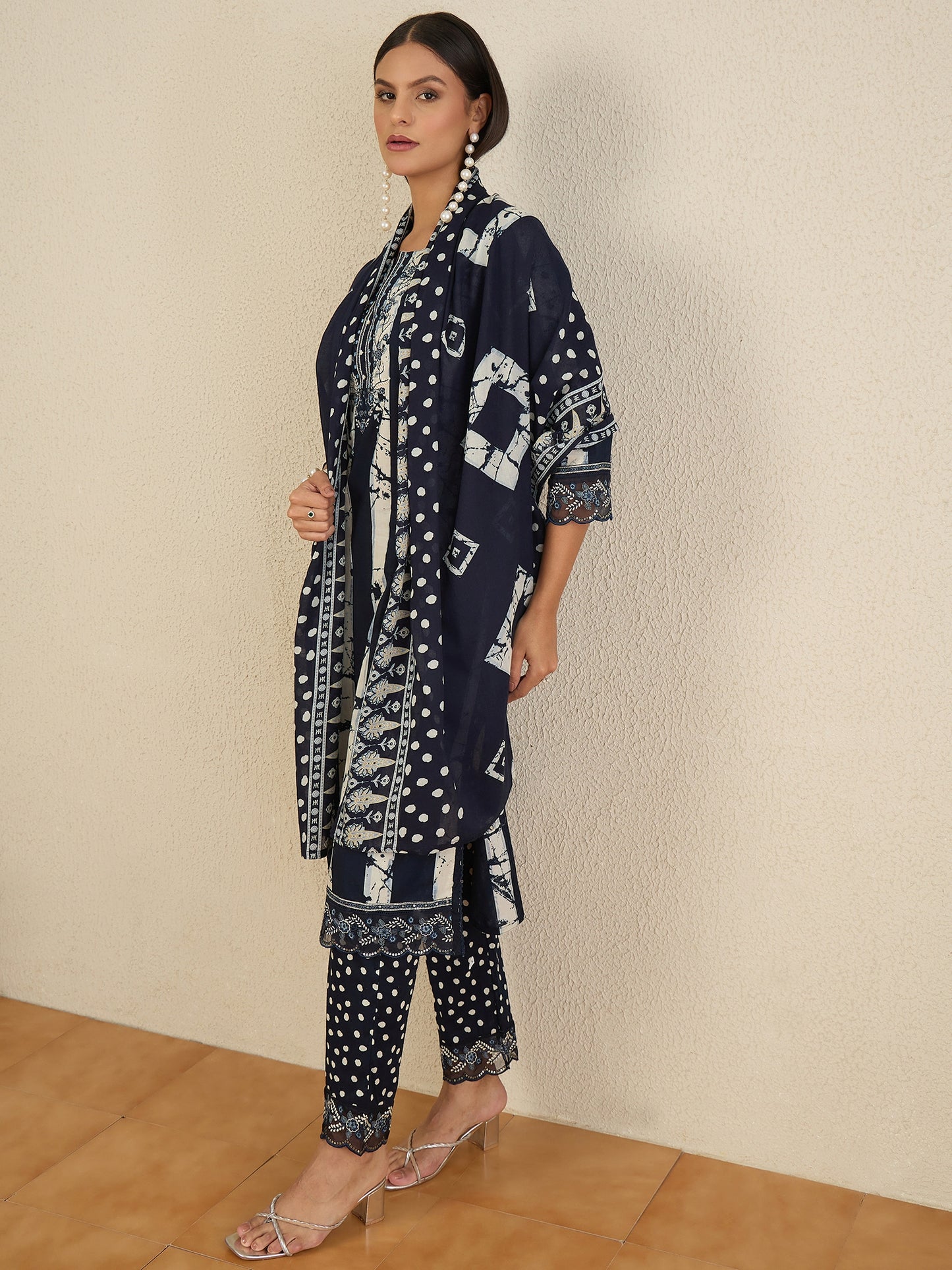 Women Printed Regular Pure Cotton Kurta with Trousers & With Dupatta