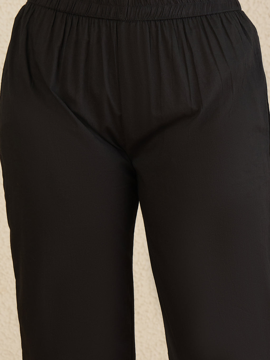 Women Floral Embroidered Regular Thread Work Kurta with Trousers & With Dupatta