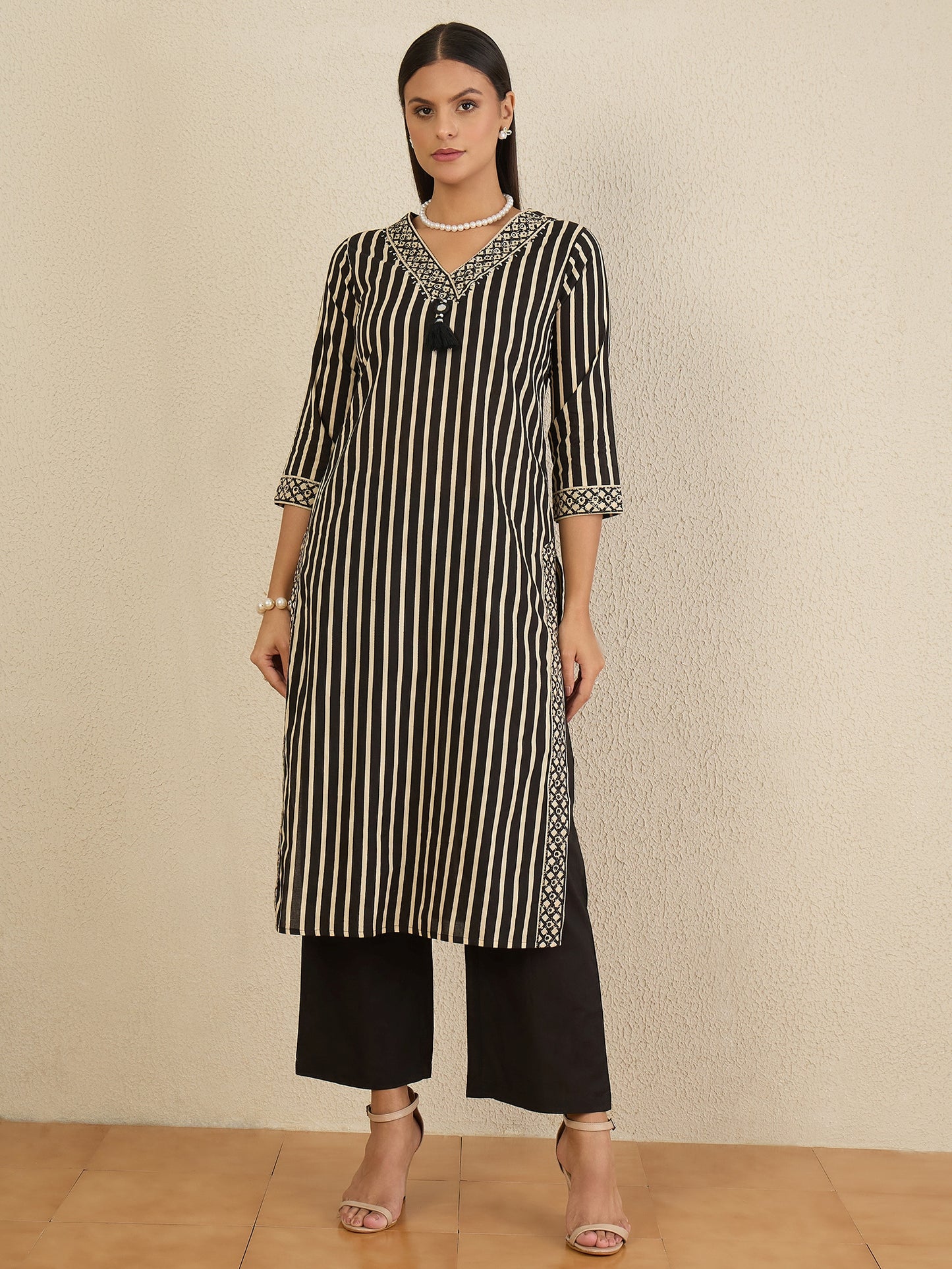 Women Striped Regular Thread Work Pure Cotton Kurta with Trousers & With Dupatta