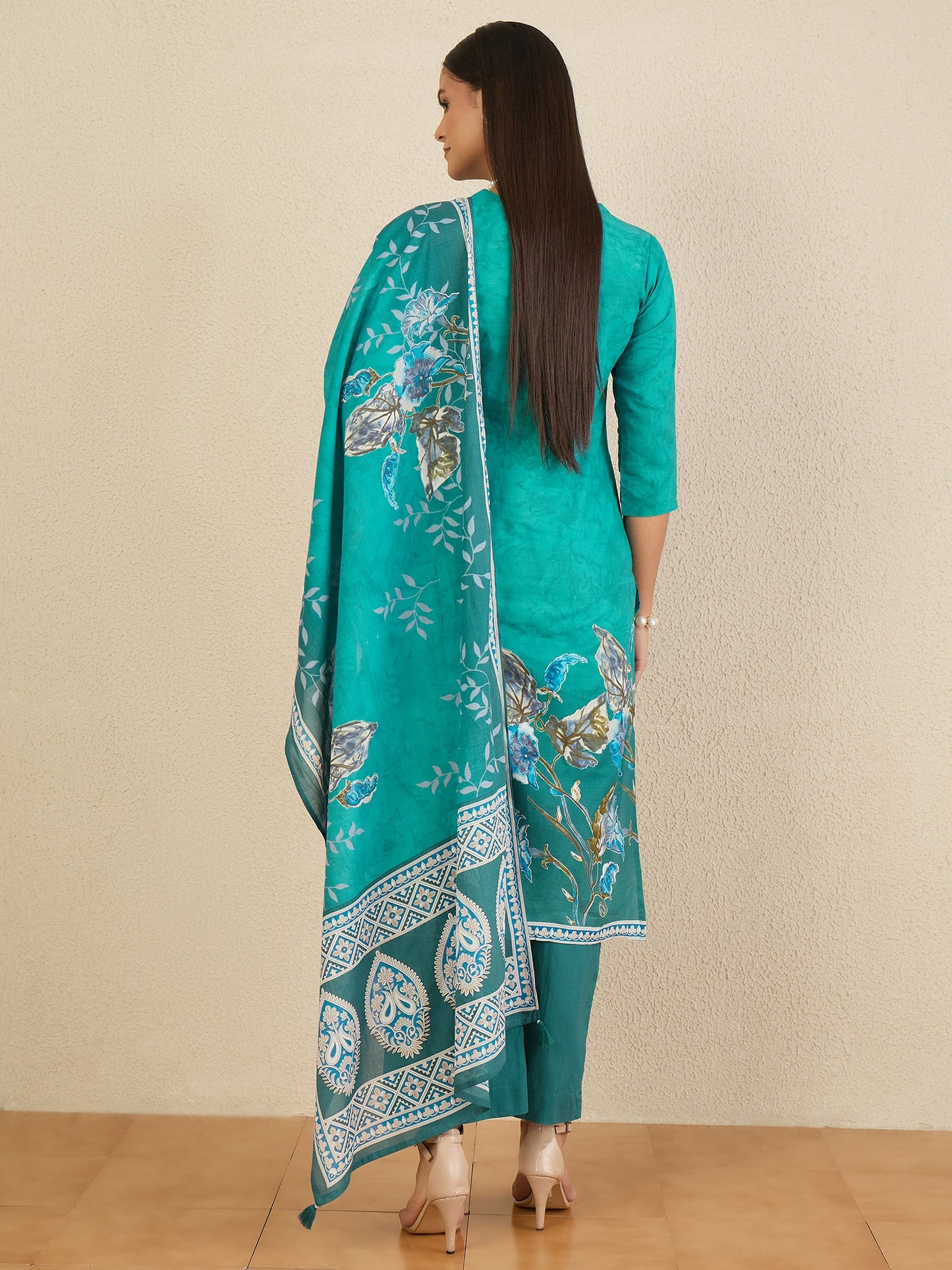 Women Floral Dyed Regular Thread Work Pure Cotton Kurta with Palazzos & With Dupatta