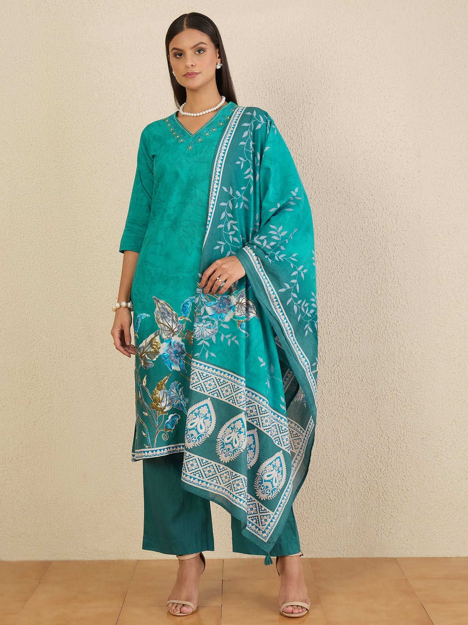 Women Floral Dyed Regular Thread Work Pure Cotton Kurta with Palazzos & With Dupatta