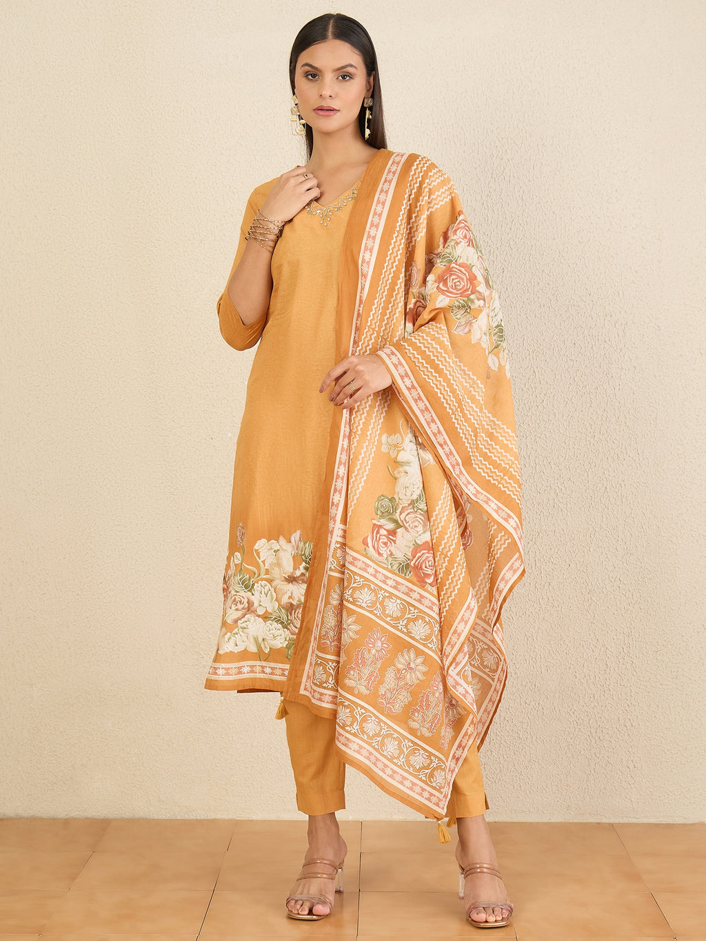 Women Floral Printed Regular Thread Work Pure Cotton Kurta with Trousers & With Dupatta