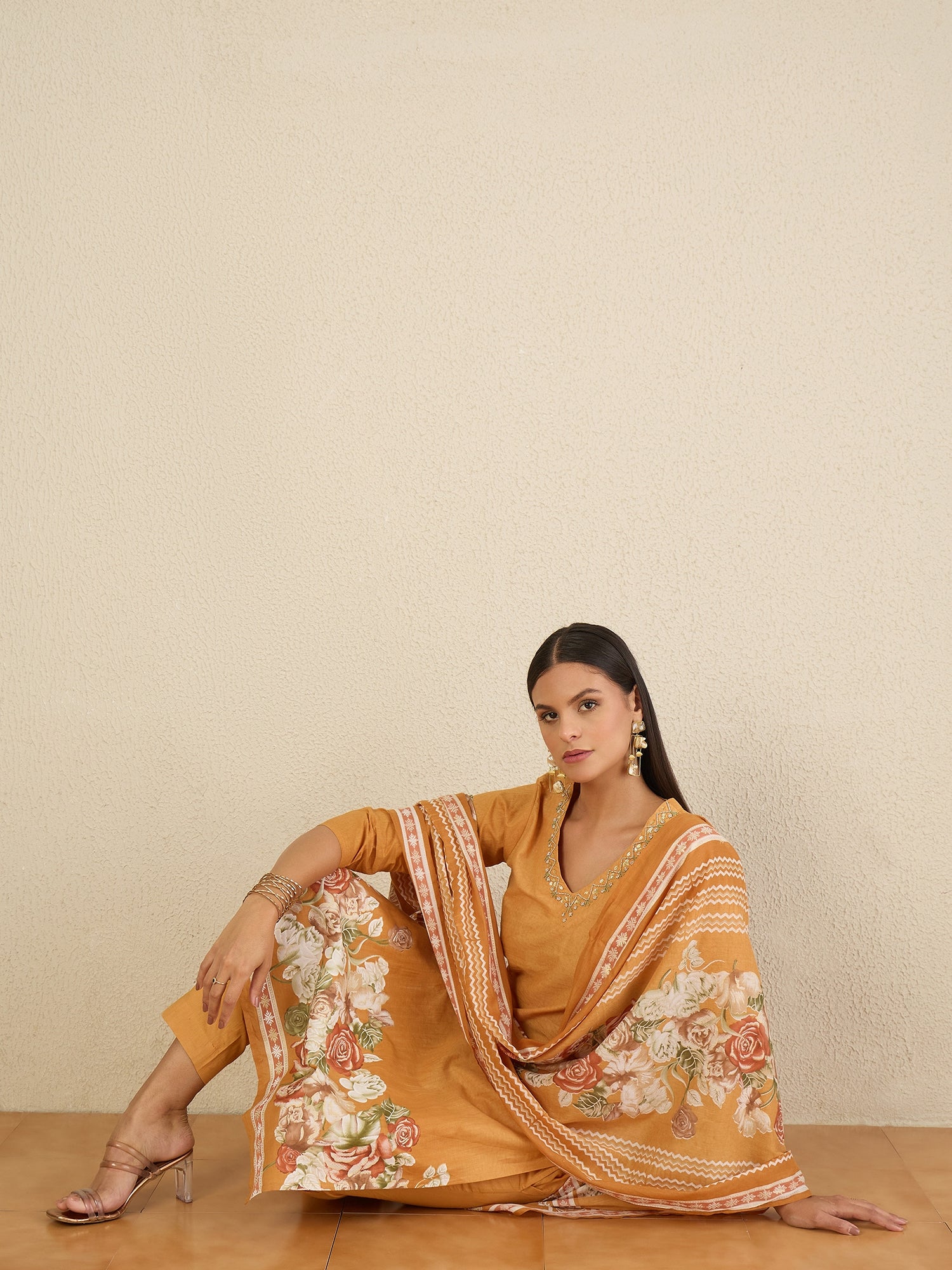 Women Floral Printed Regular Thread Work Pure Cotton Kurta with Trousers & With Dupatta