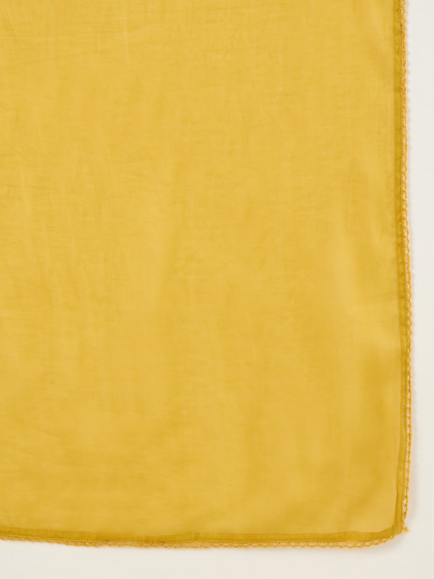 Women Floral Printed Regular Kurta with Trousers & With Dupatta