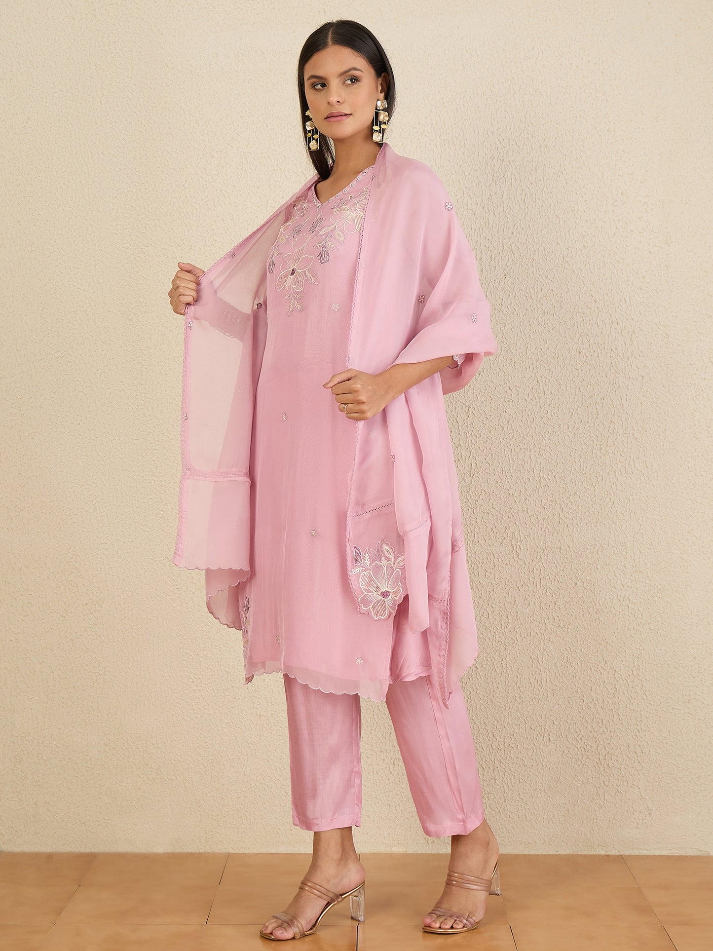 Women Embroidered Regular Thread Work Kurta with Trousers & With Dupatta