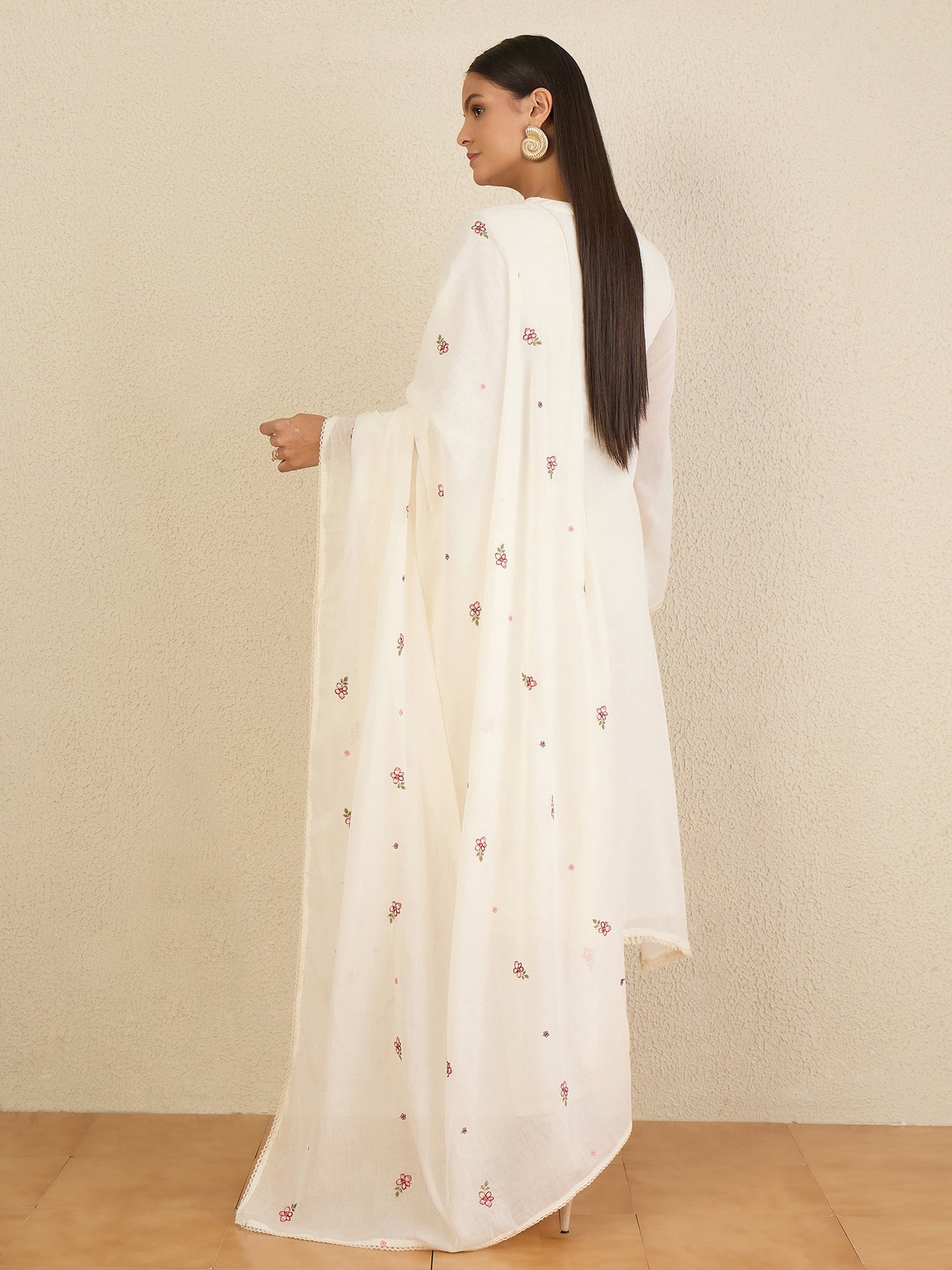 Women Floral Embroidered Regular Thread Work Kurta with Trousers & With Dupatta