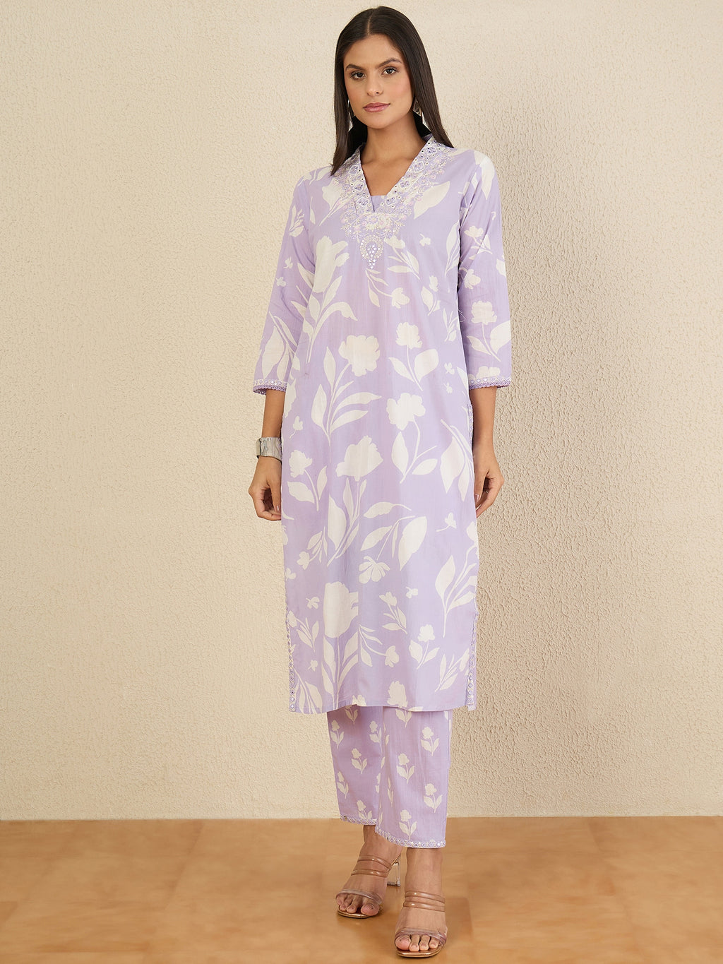 Women Floral Printed Regular Mirror Work Pure Cotton Kurta with Trousers & With Dupatta