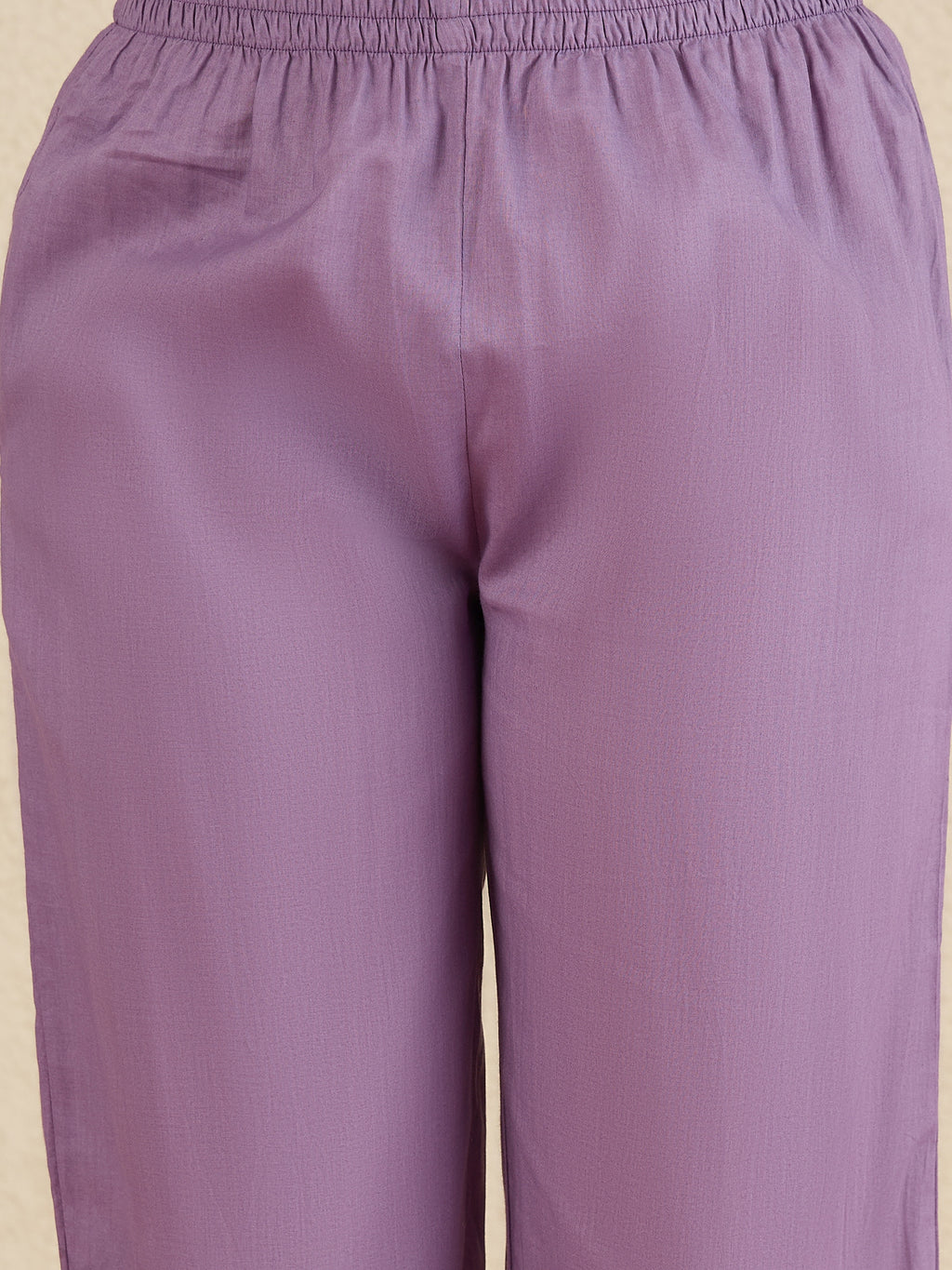 Women Floral Printed Regular Thread Work Pure Cotton Kurta with Trousers & With Dupatta