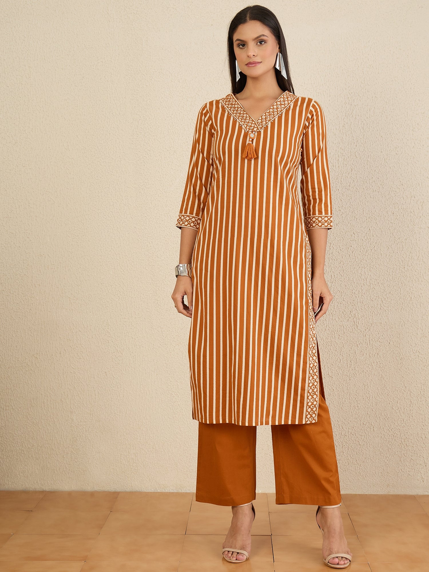 Women Printed Regular Thread Work Pure Cotton Kurta with Palazzos & With Dupatta