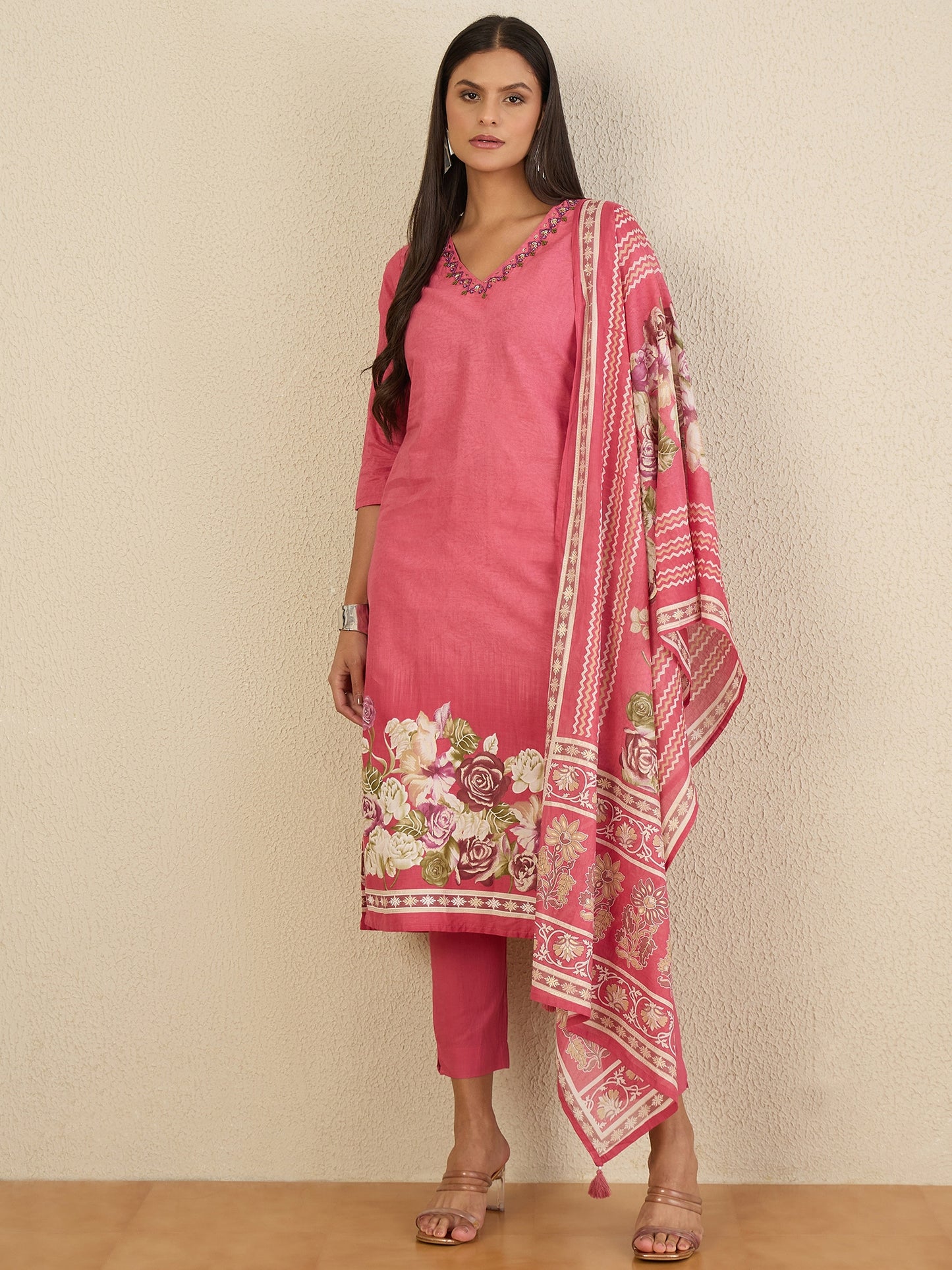 Women Floral Printed Regular Thread Work Pure Cotton Kurta with Trousers & With Dupatta