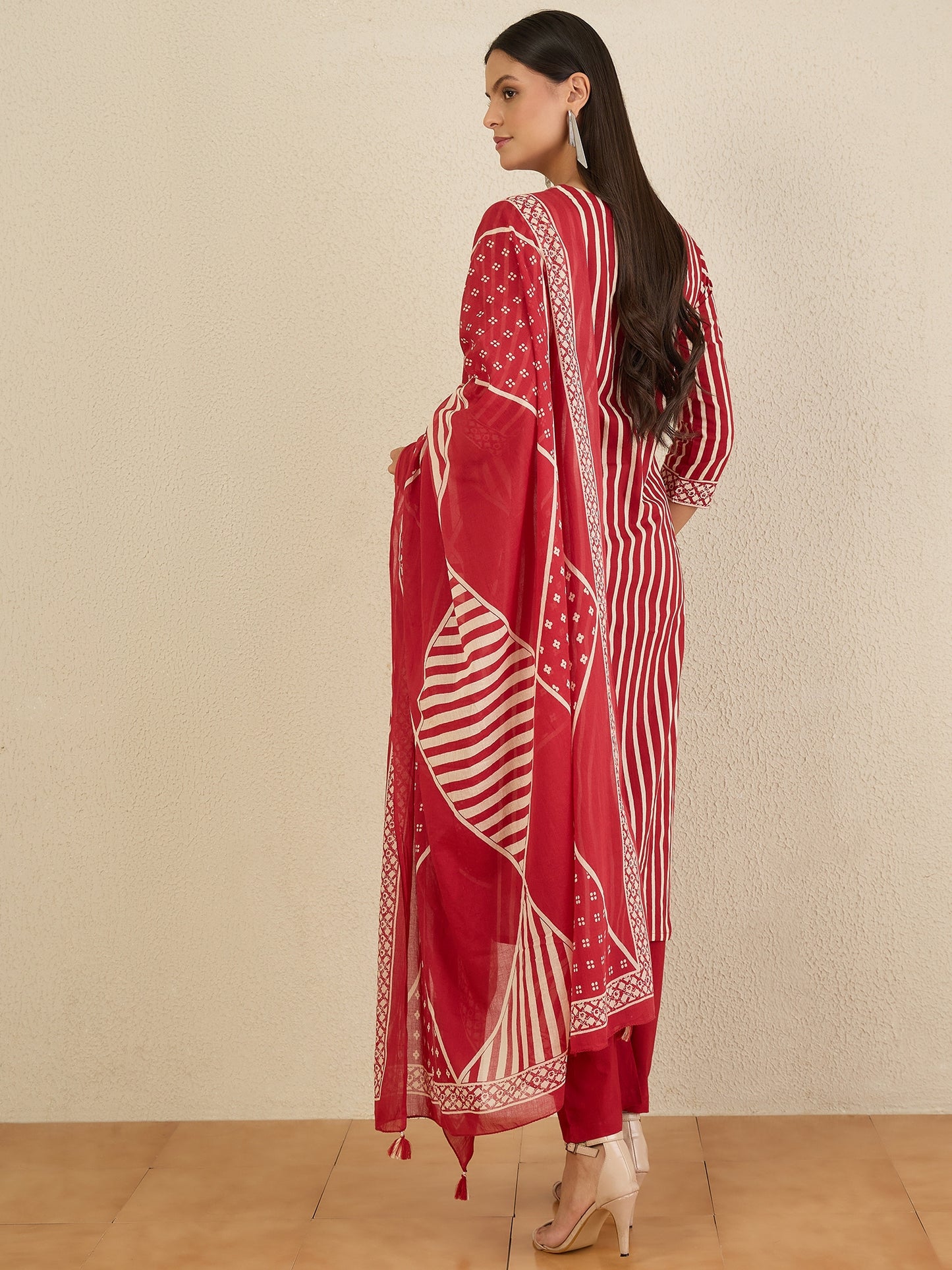 Women Printed Regular Thread Work Pure Cotton Kurta with Palazzos & With Dupatta
