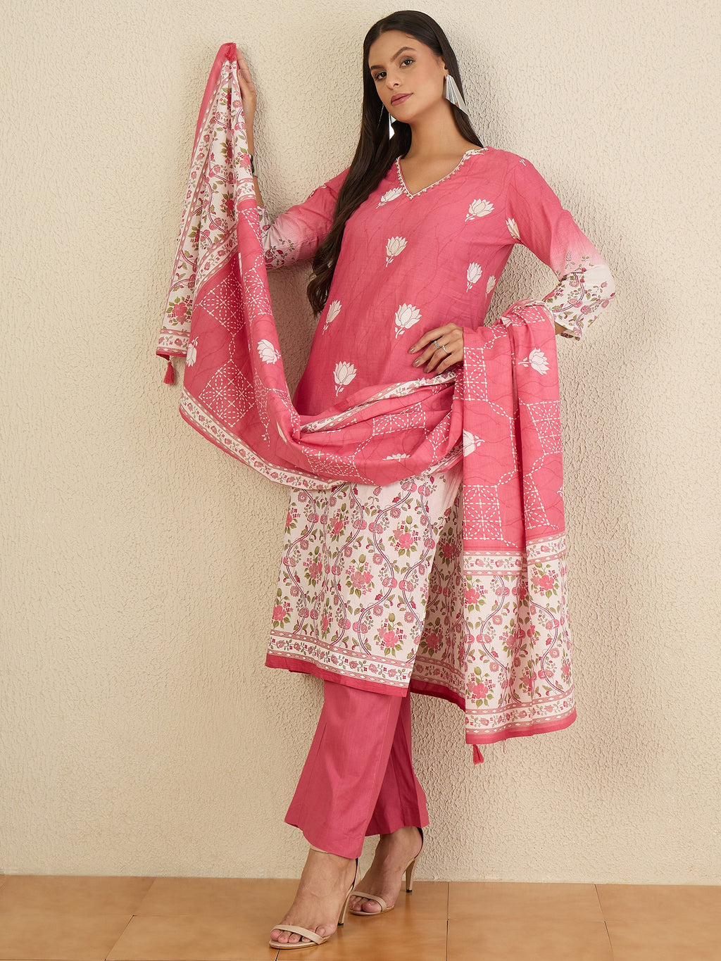 Women Floral Printed Regular Pure Cotton Kurta with Trousers & With Dupatta