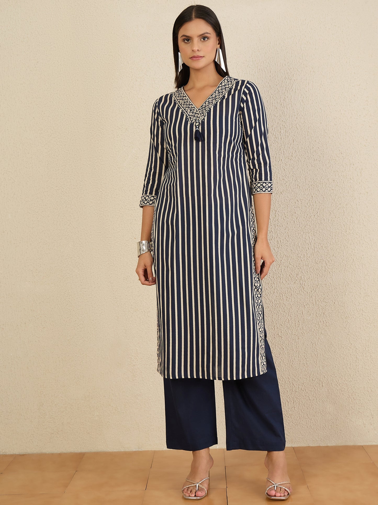 Women Printed Regular Pure Cotton Kurta with Trousers & With Dupatta