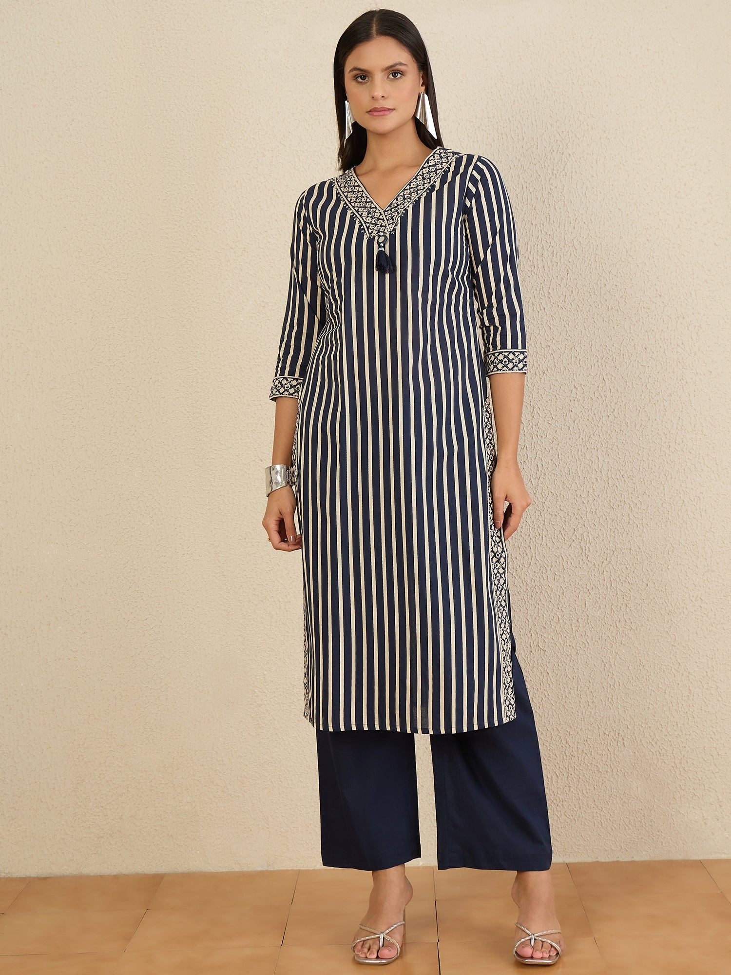 Women Printed Regular Pure Cotton Kurta with Trousers & With Dupatta