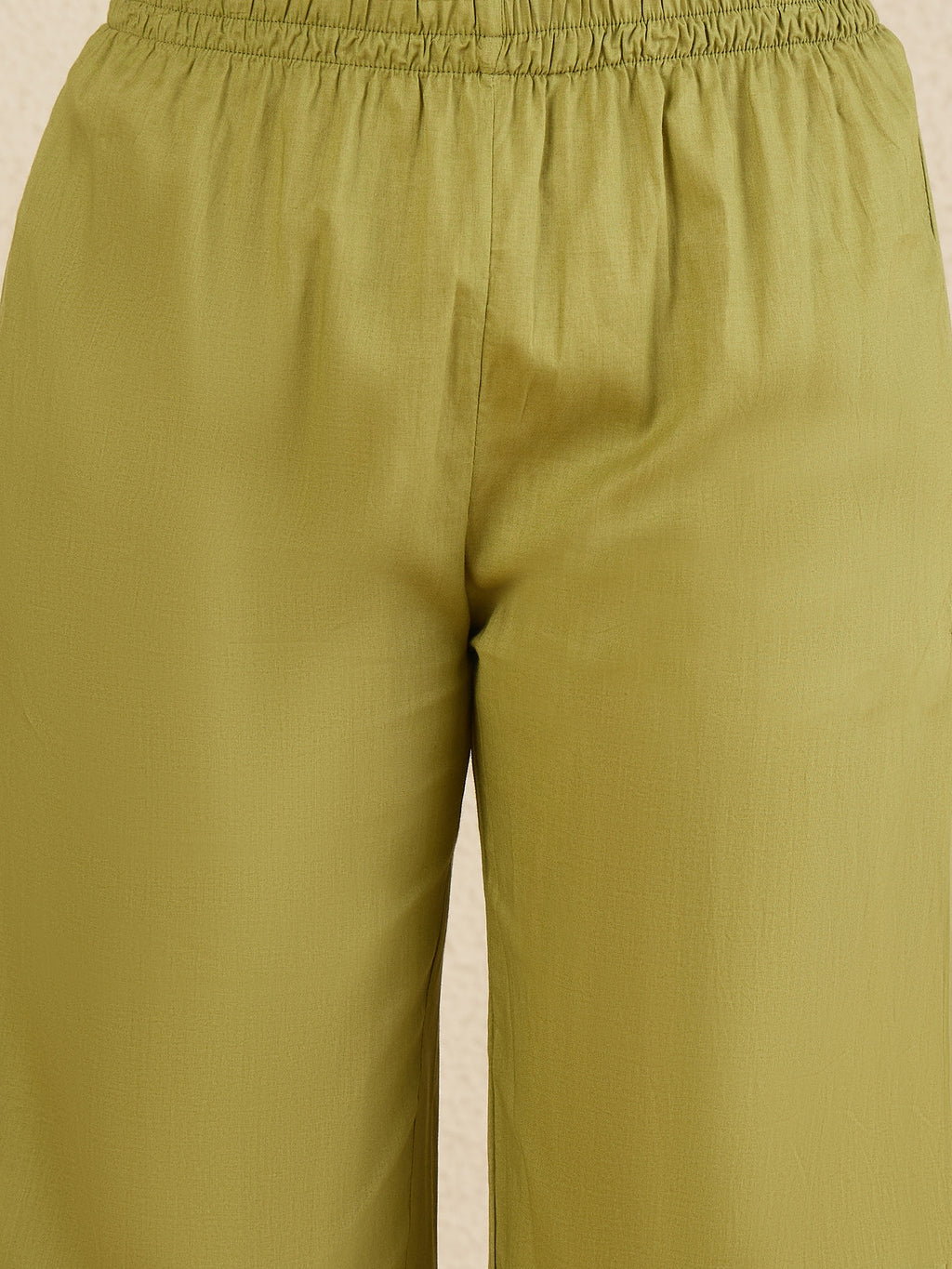 Women Floral Printed Regular Thread Work Pure Cotton Kurta with Trousers & With Dupatta