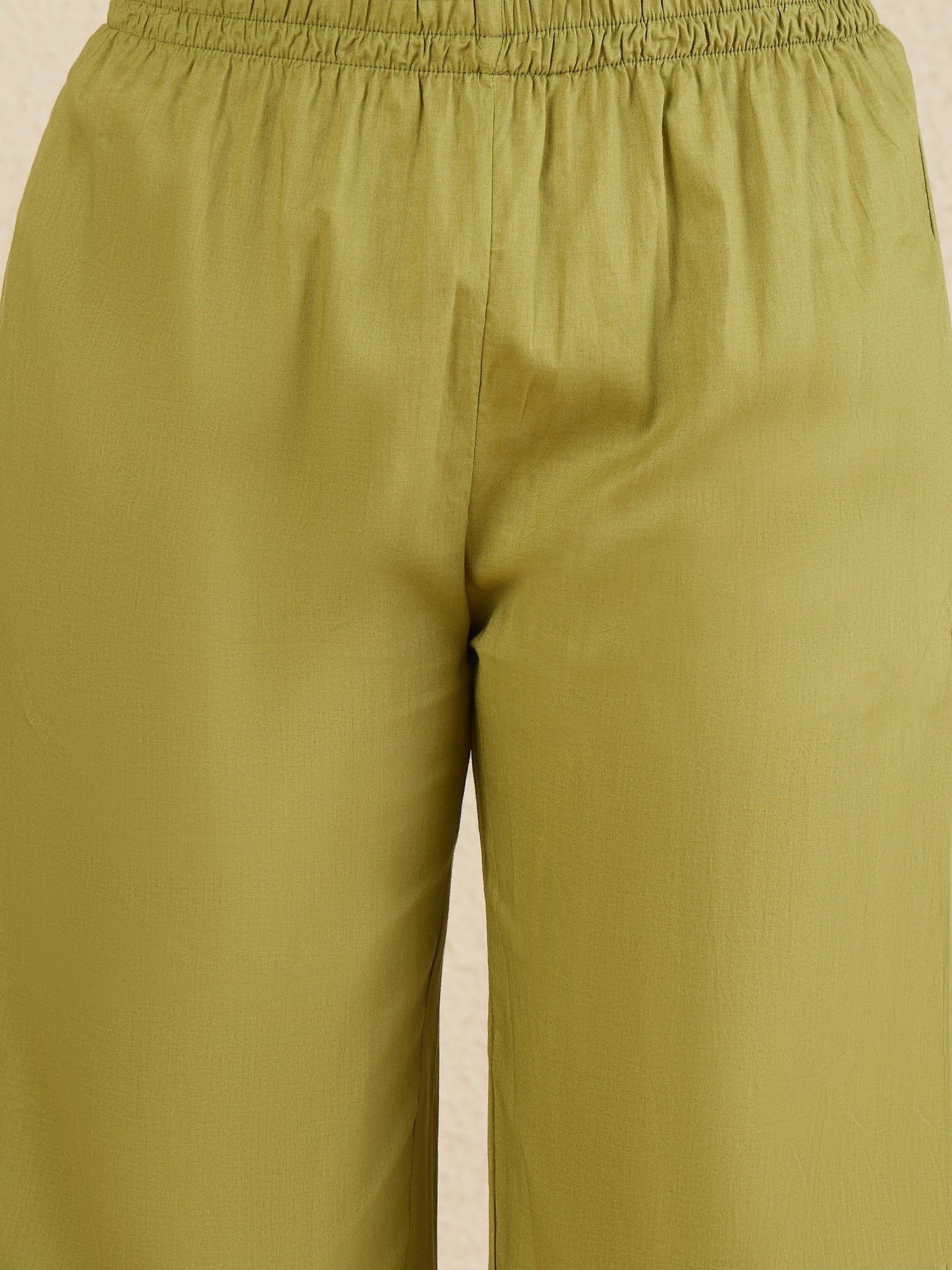 Women Floral Printed Regular Thread Work Pure Cotton Kurta with Trousers & With Dupatta