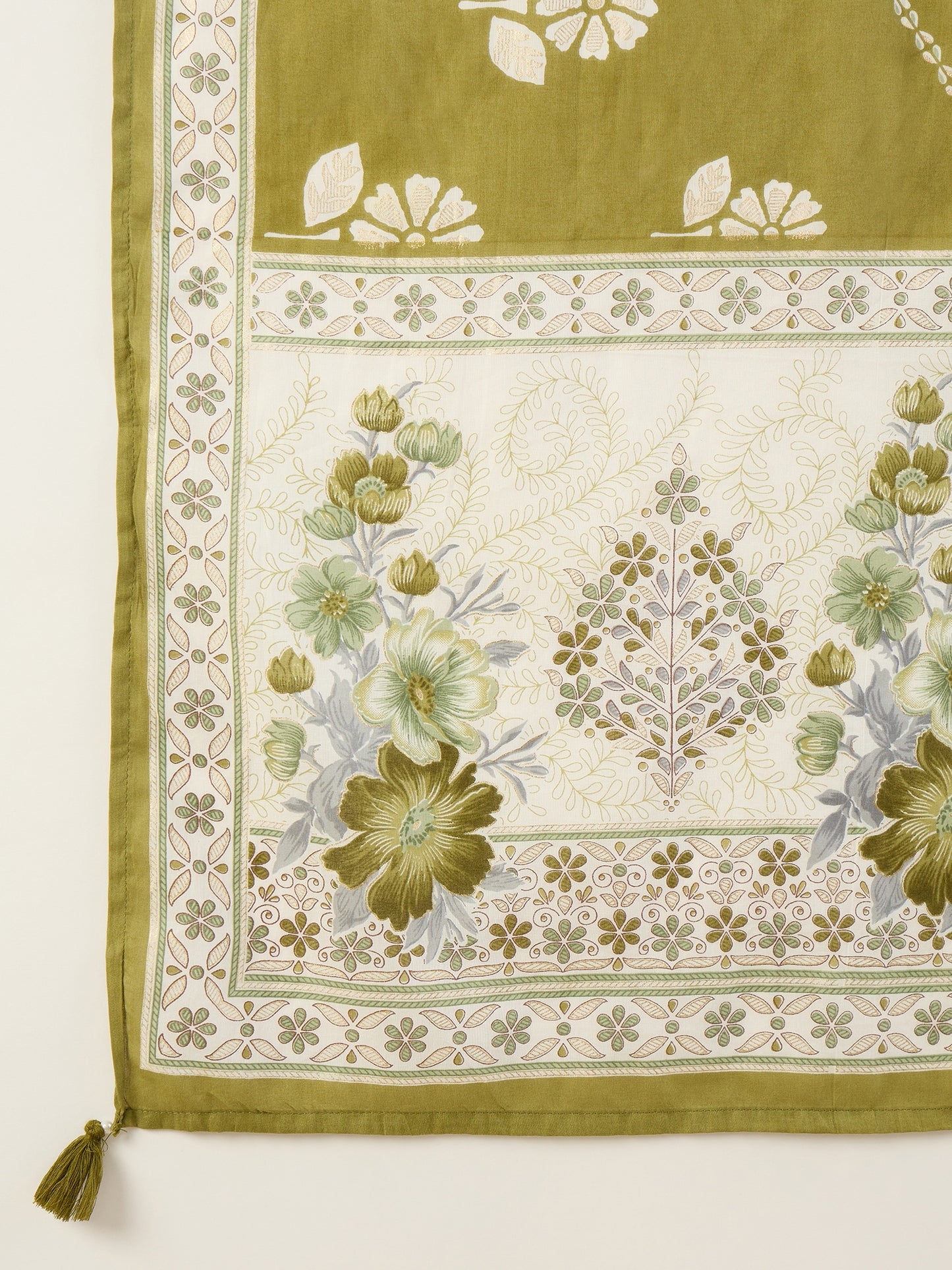 Women Floral Printed Regular Thread Work Pure Cotton Kurta with Trousers & With Dupatta